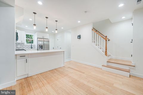 1621 LYMAN PLACE NE WASHINGTON DC 20002