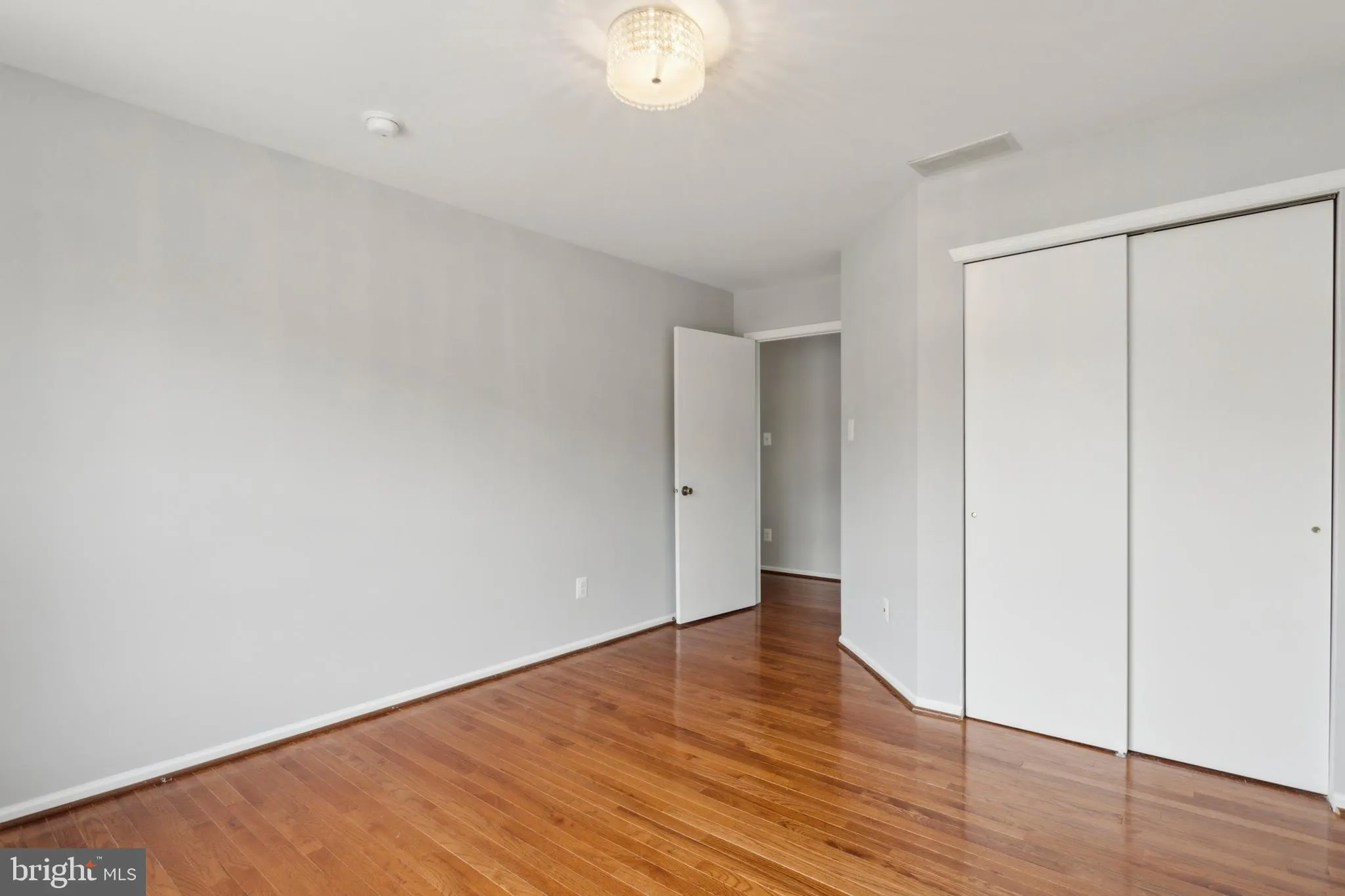 Sicklerville, New Jersey 08081, United States, 3 Bedrooms Bedrooms, ,3 BathroomsBathrooms,Residential,Pending,80231