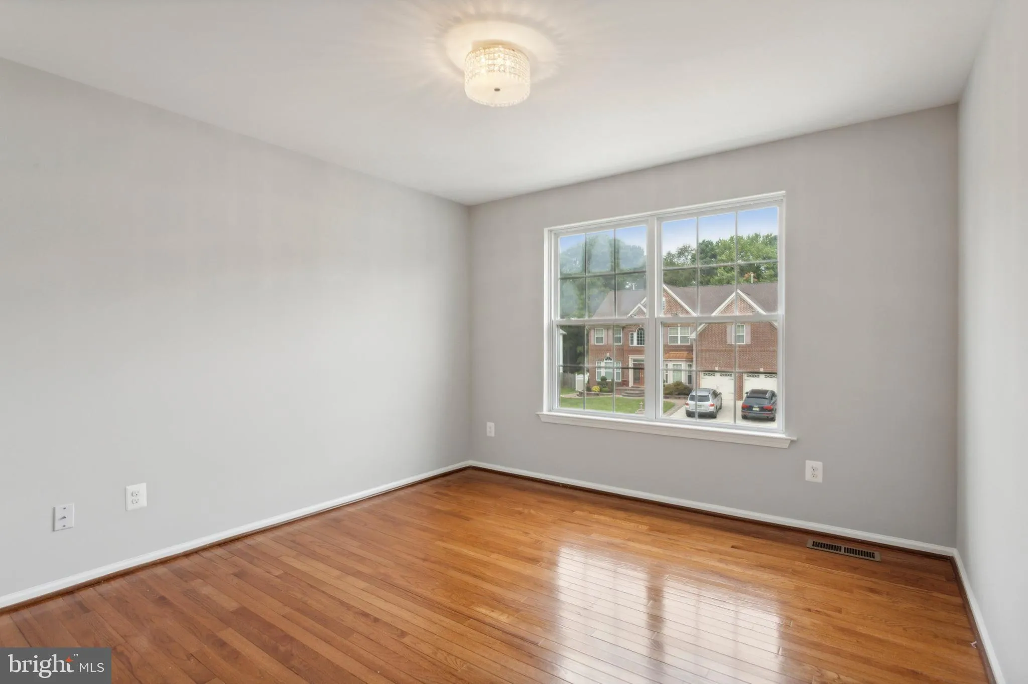 Sicklerville, New Jersey 08081, United States, 3 Bedrooms Bedrooms, ,3 BathroomsBathrooms,Residential,Pending,80231