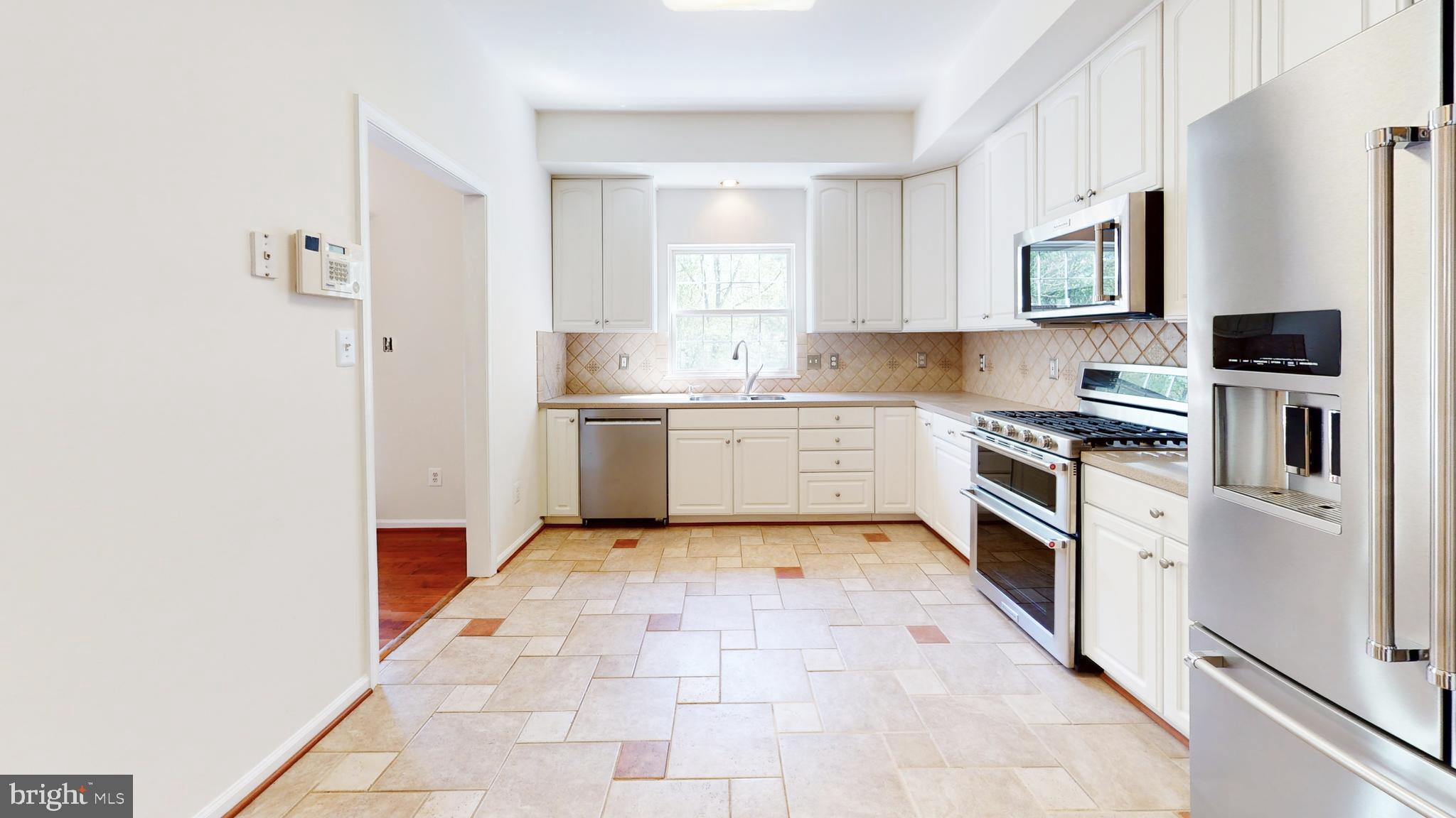 POTOMAC LAKES - Residential