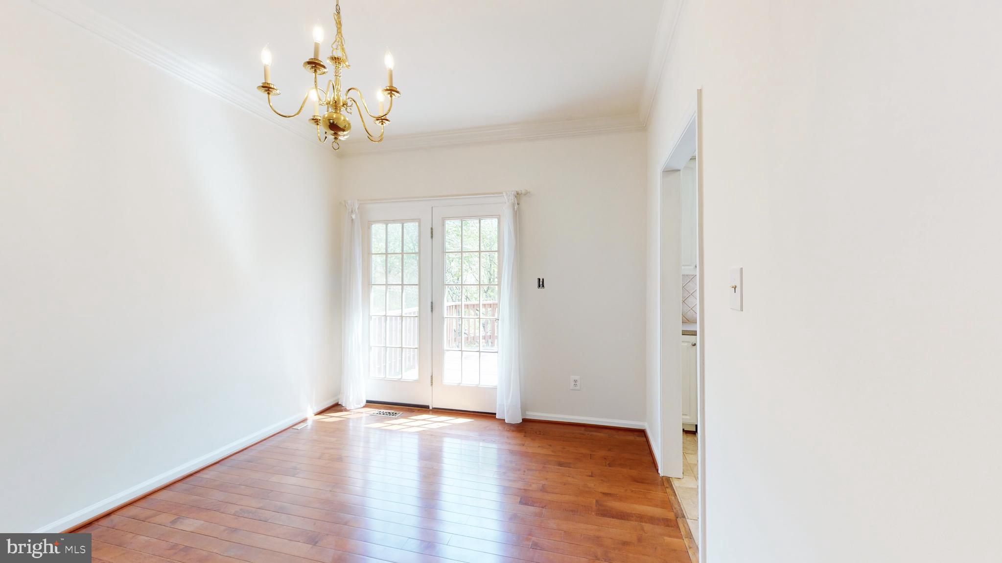 POTOMAC LAKES - Residential