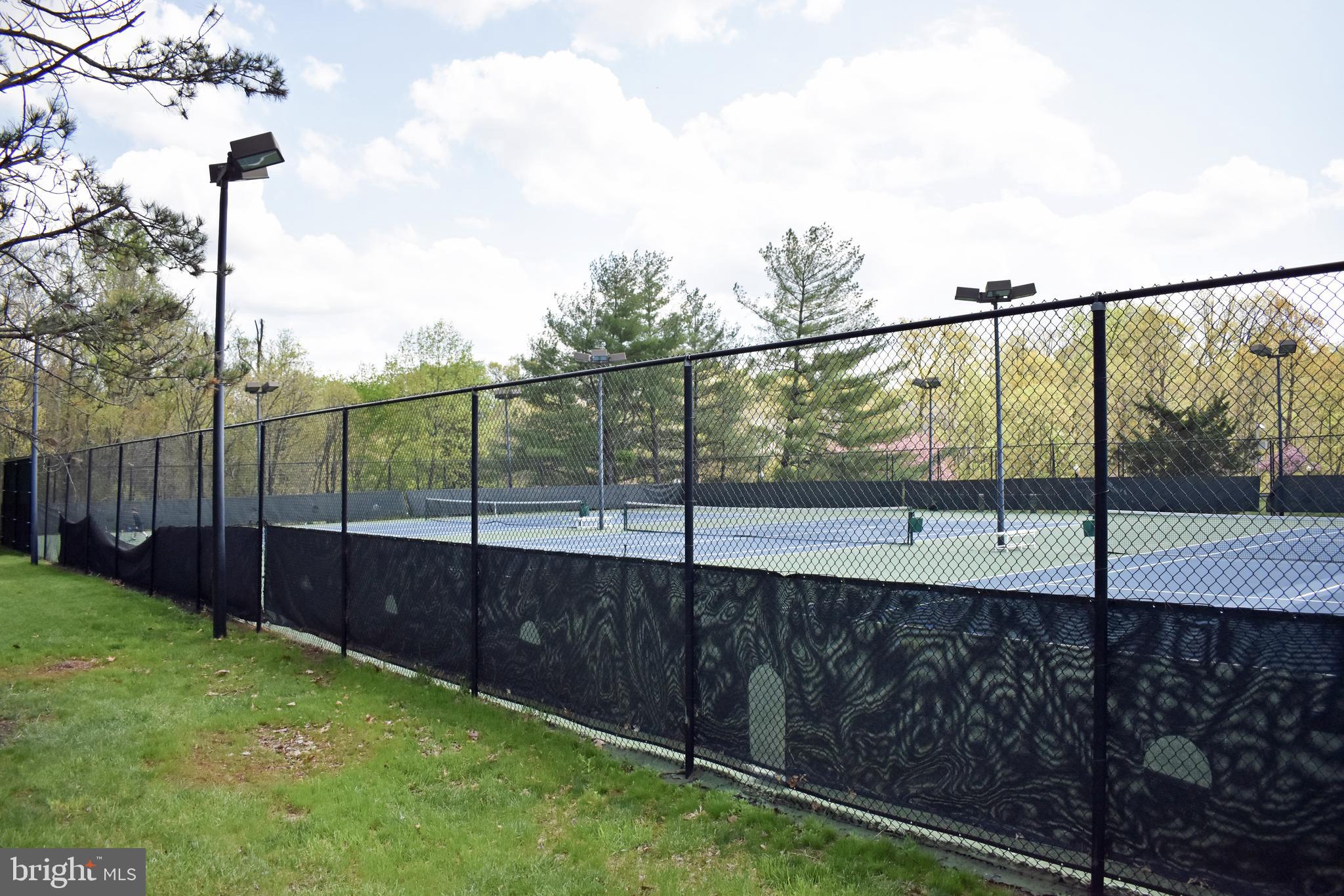 POTOMAC LAKES - Residential