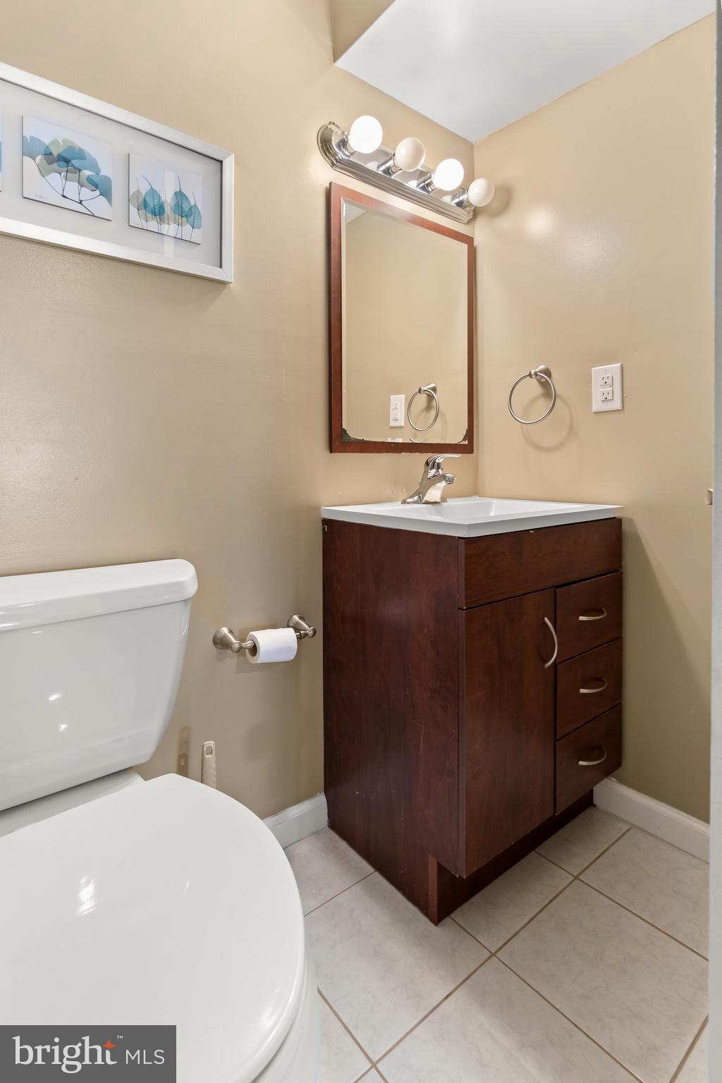 PRINCETON SQUARE PLAT FO - Residential Lease