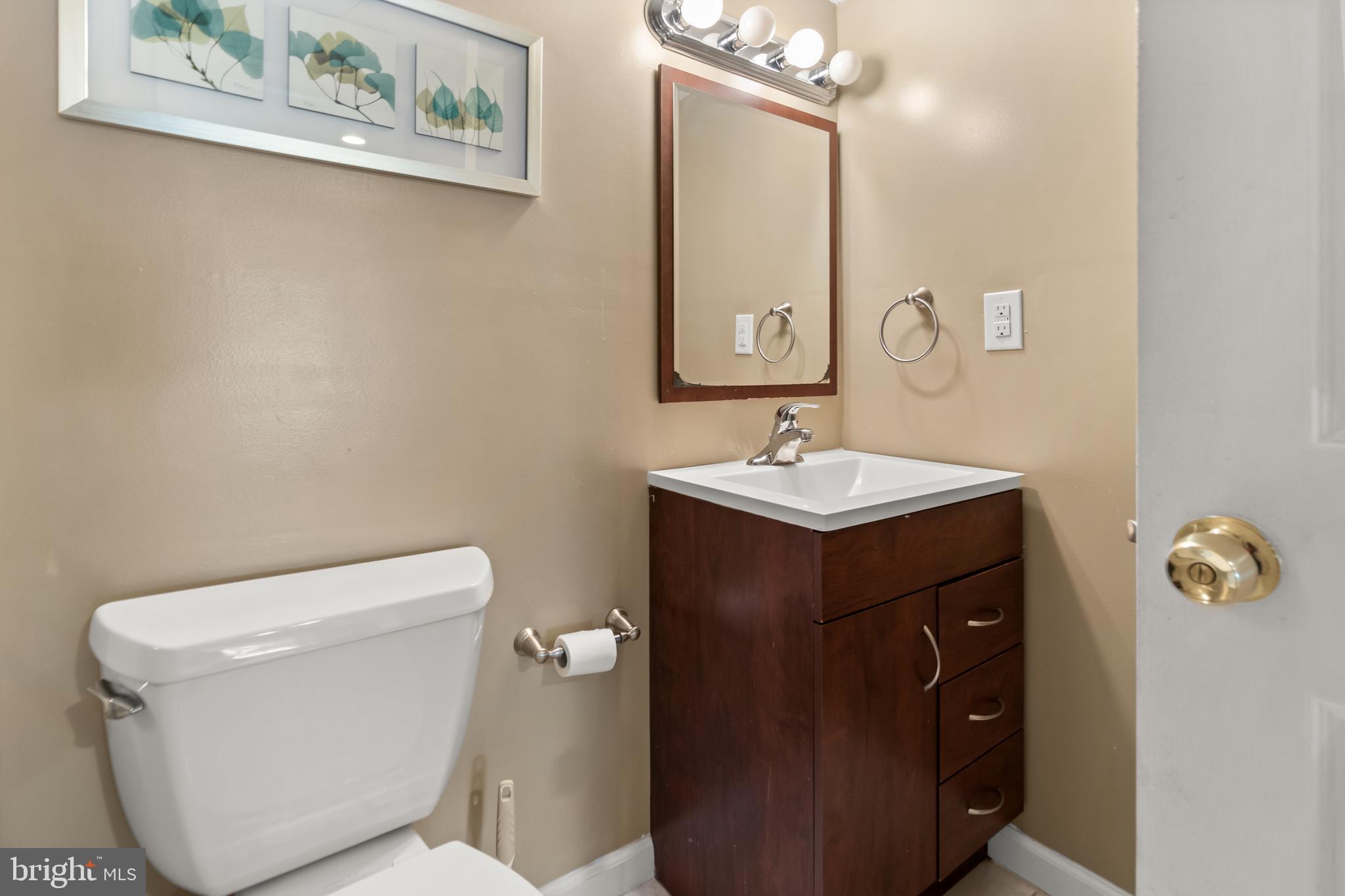 PRINCETON SQUARE PLAT FO - Residential Lease