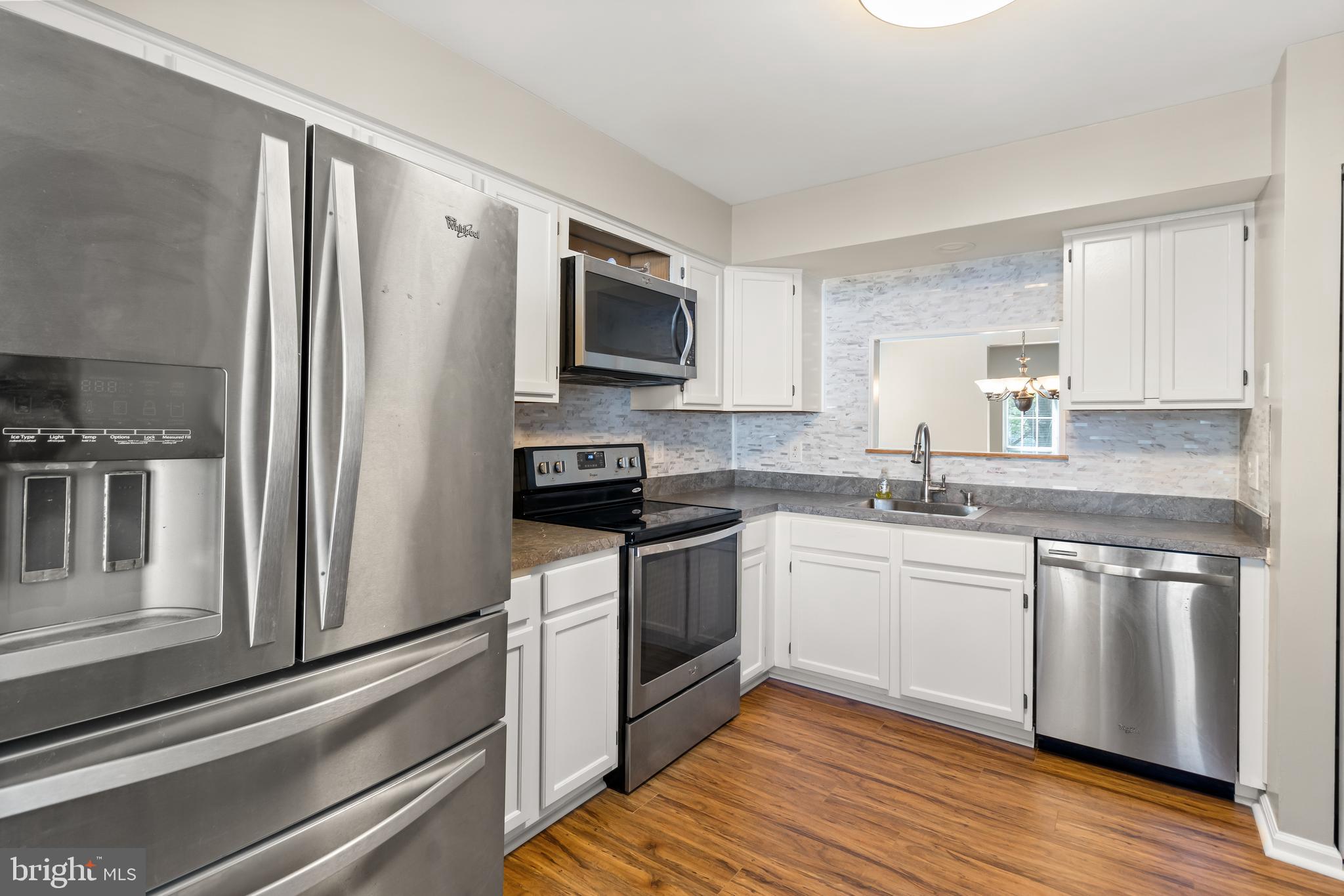 PRINCETON SQUARE PLAT FO - Residential Lease