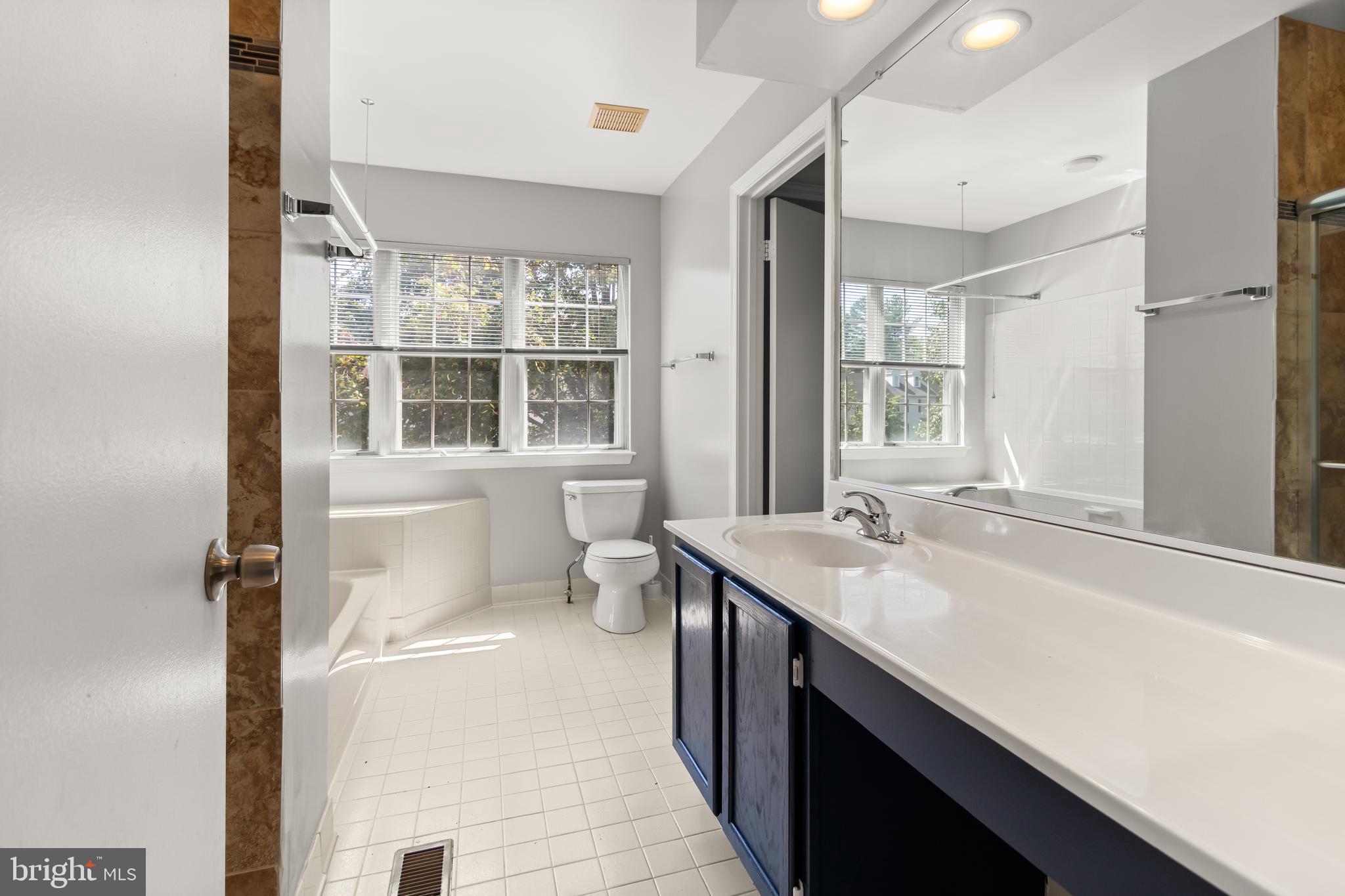 PRINCETON SQUARE PLAT FO - Residential Lease