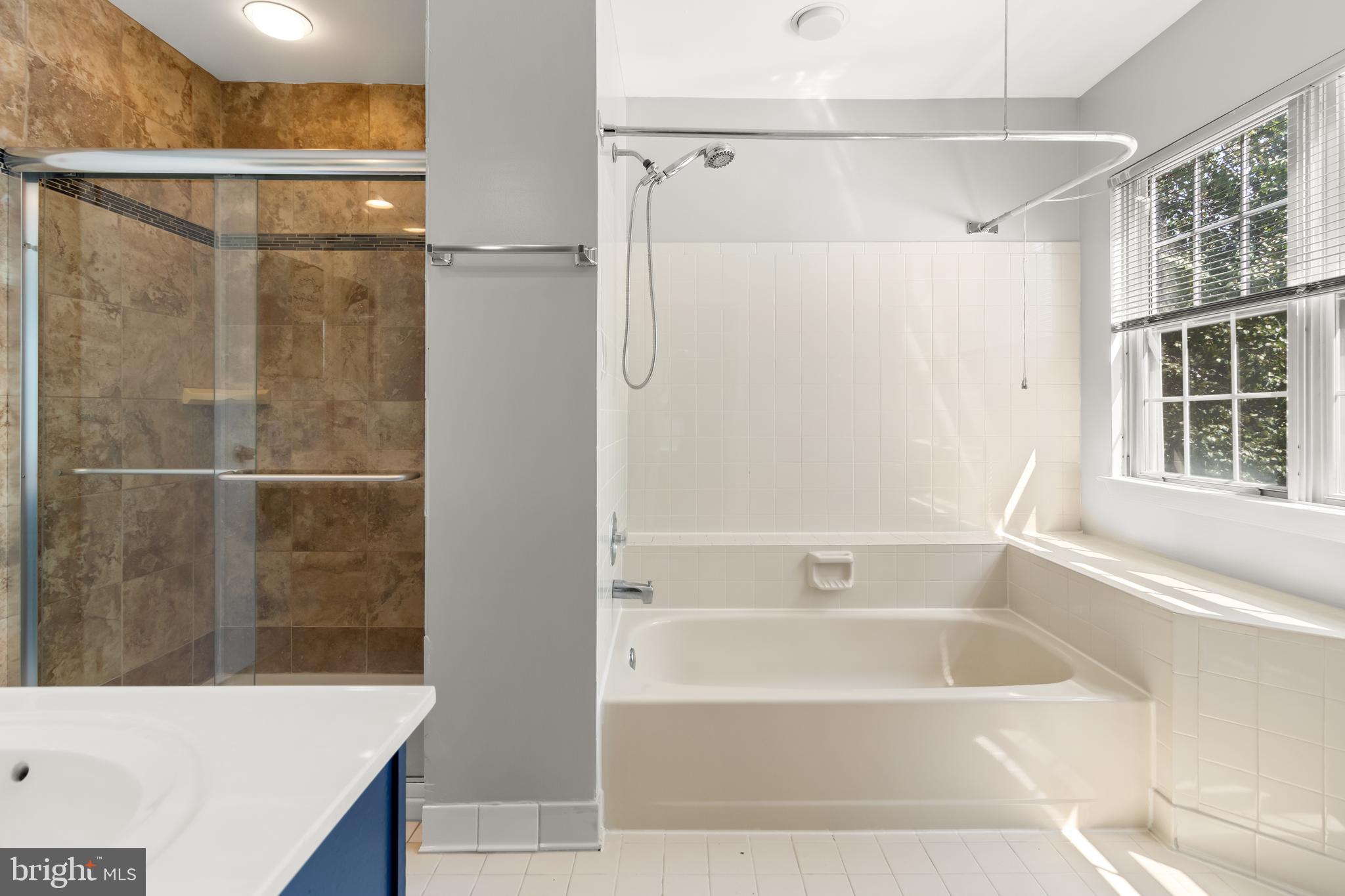 PRINCETON SQUARE PLAT FO - Residential Lease