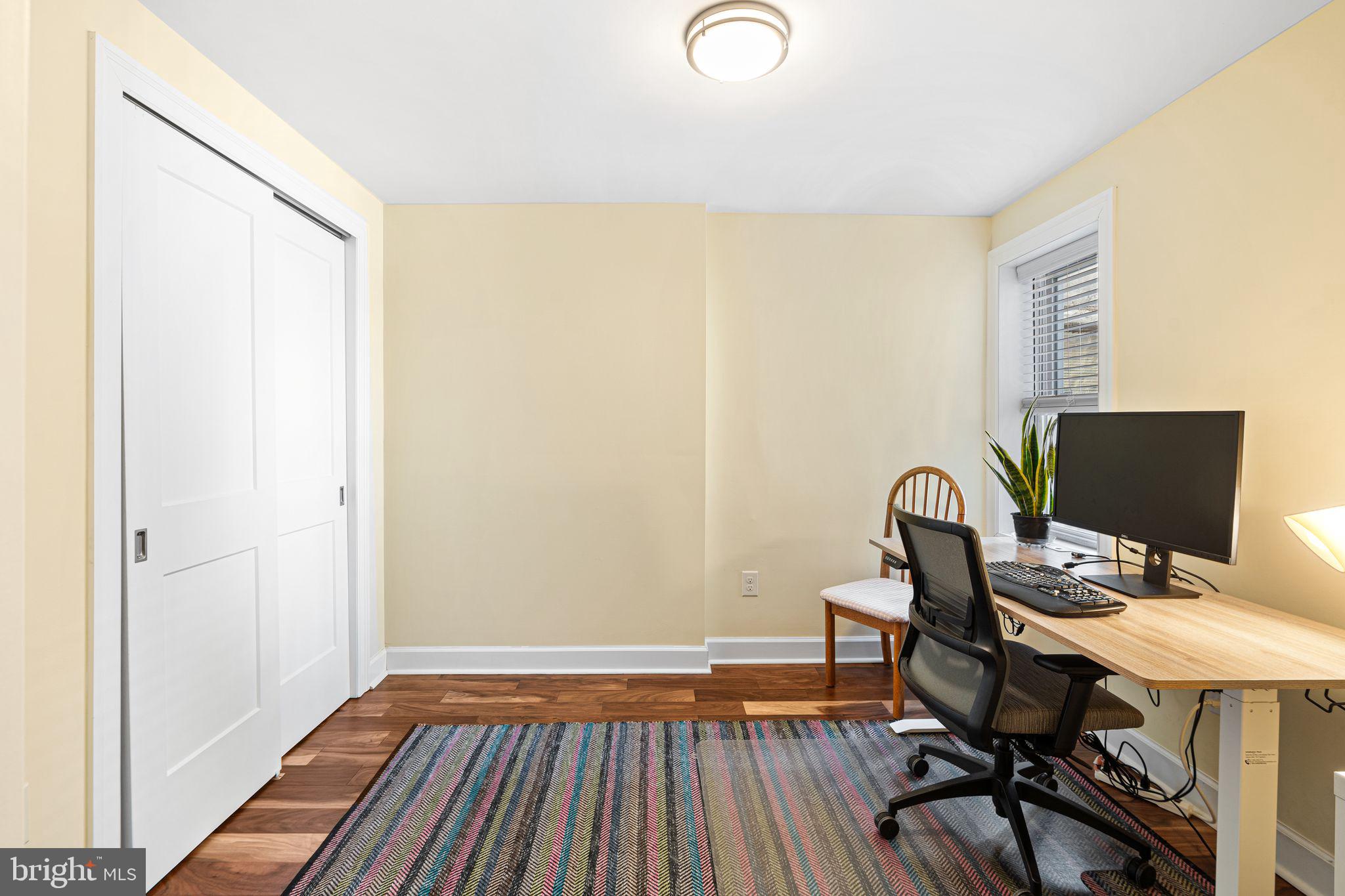 POINT BREEZE - Residential