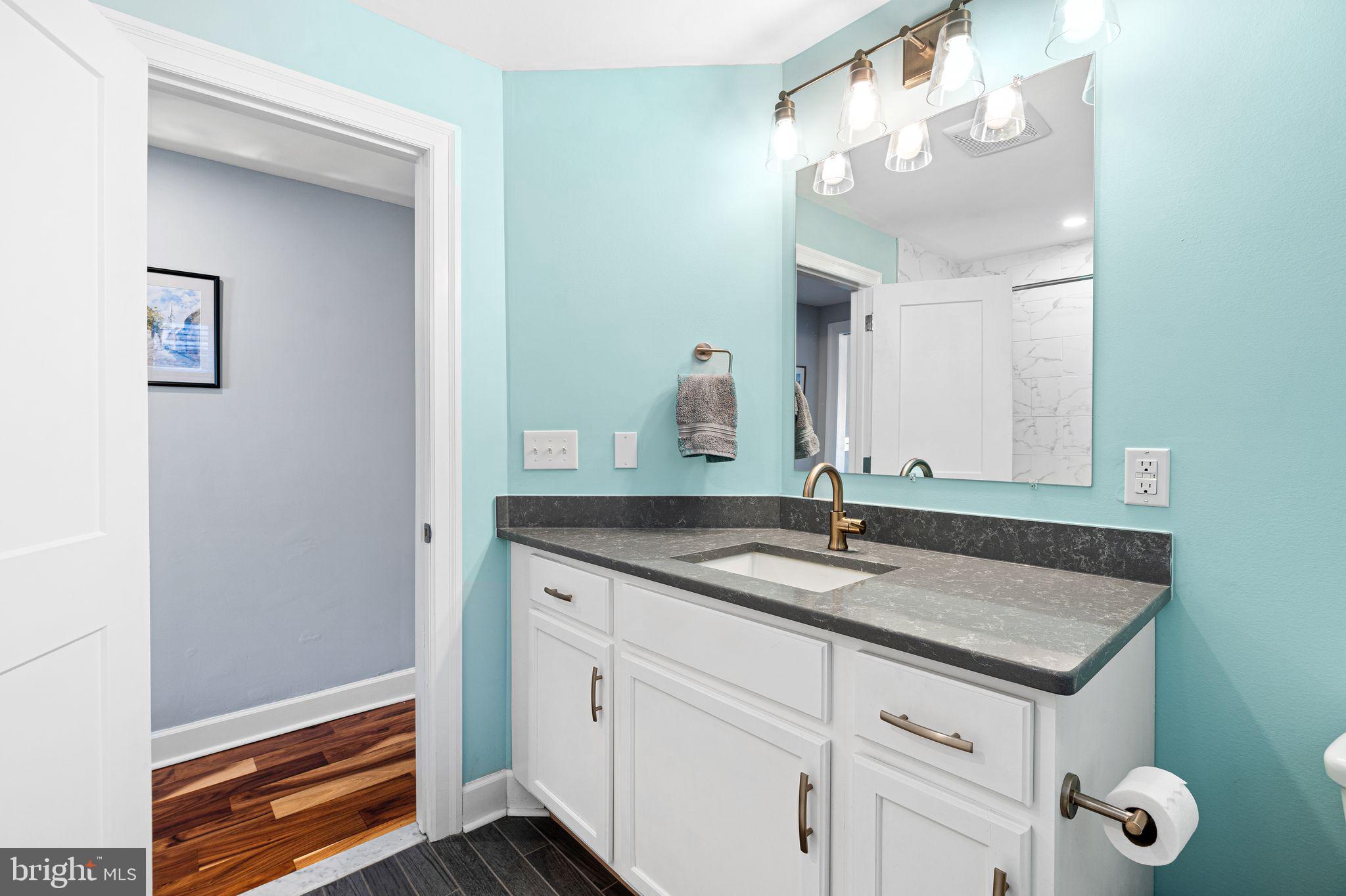 POINT BREEZE - Residential