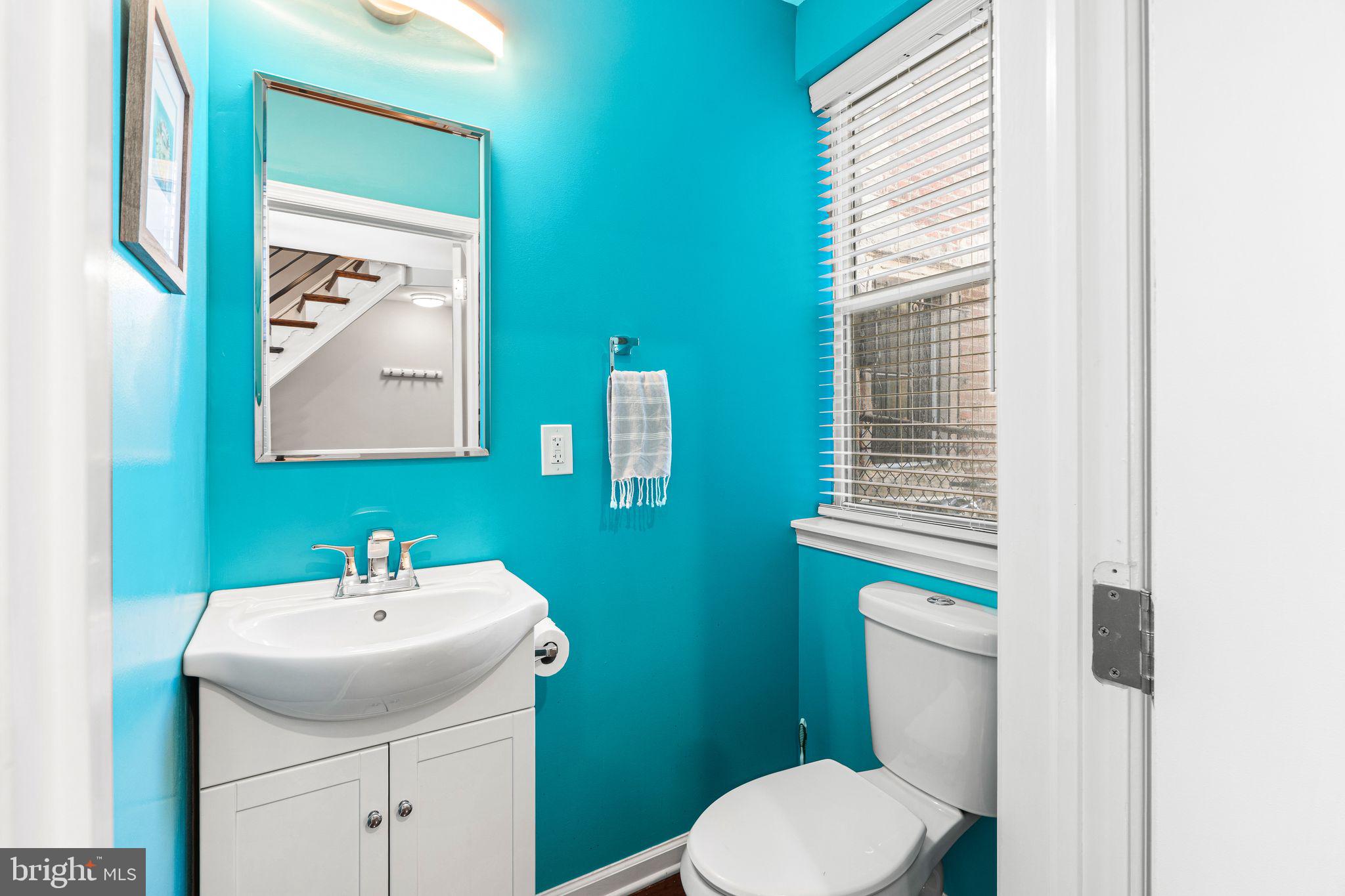 2023 DICKINSON STREET