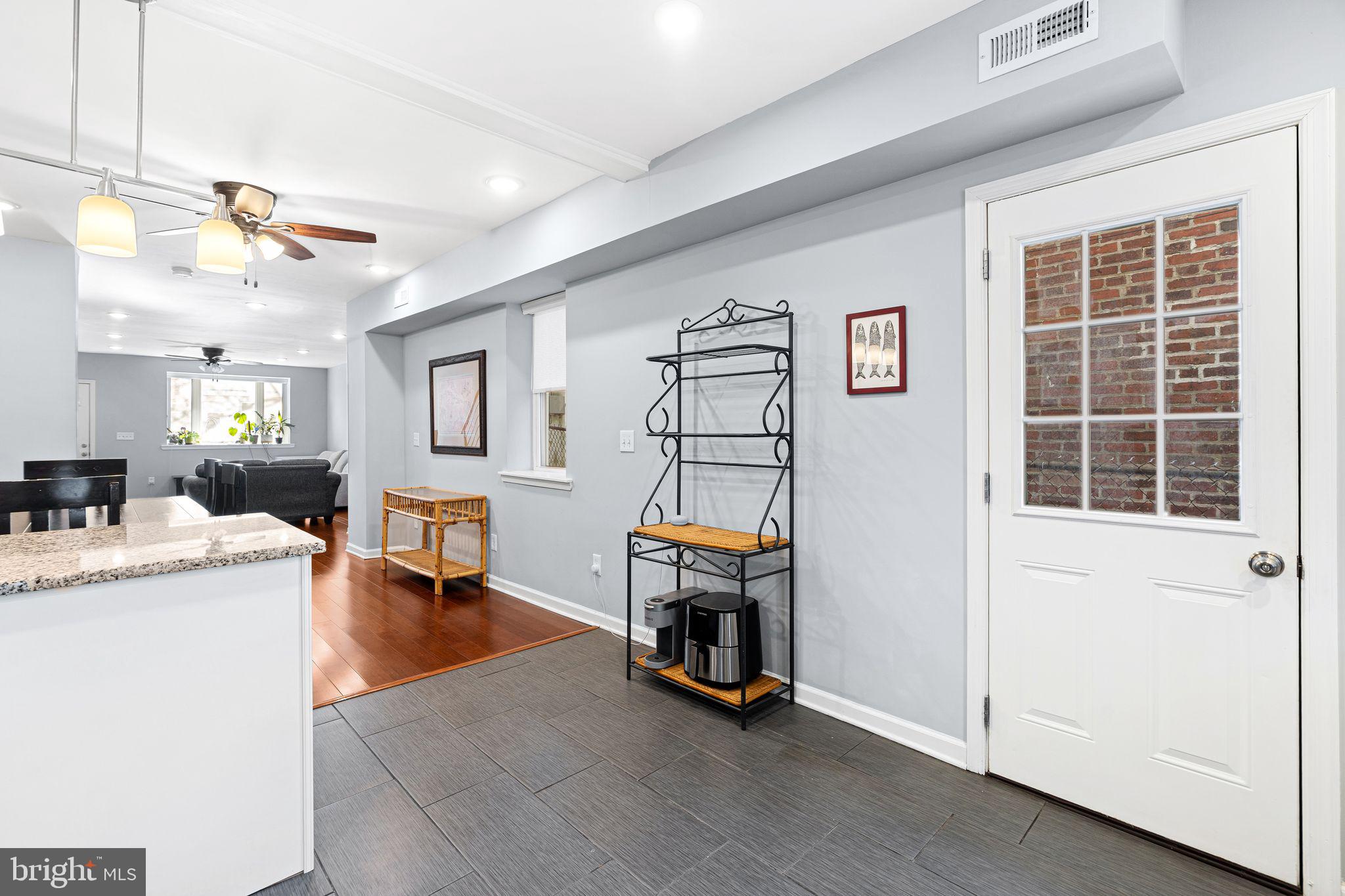 POINT BREEZE - Residential