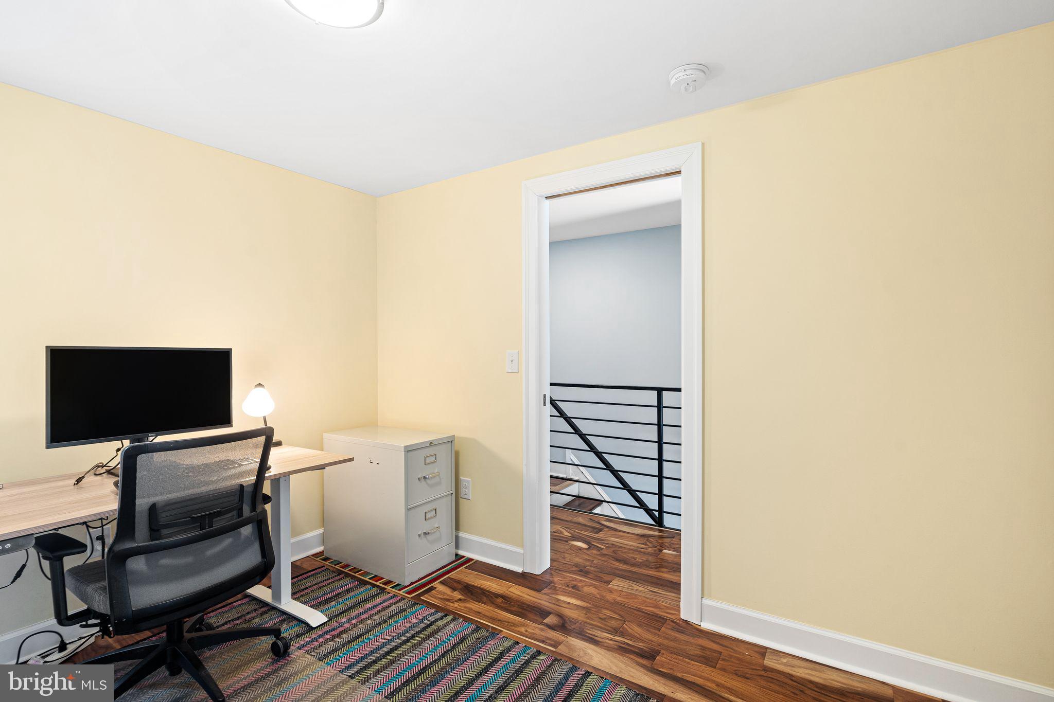 POINT BREEZE - Residential