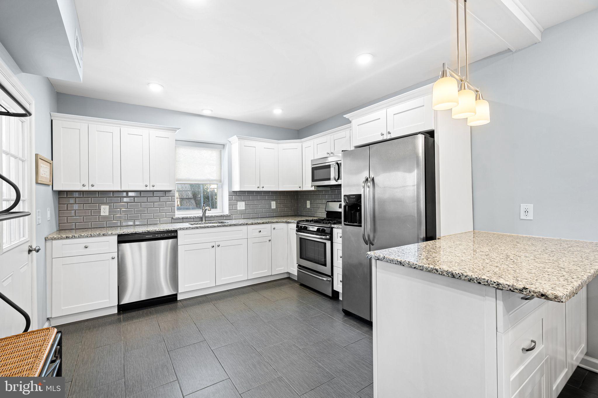 POINT BREEZE - Residential