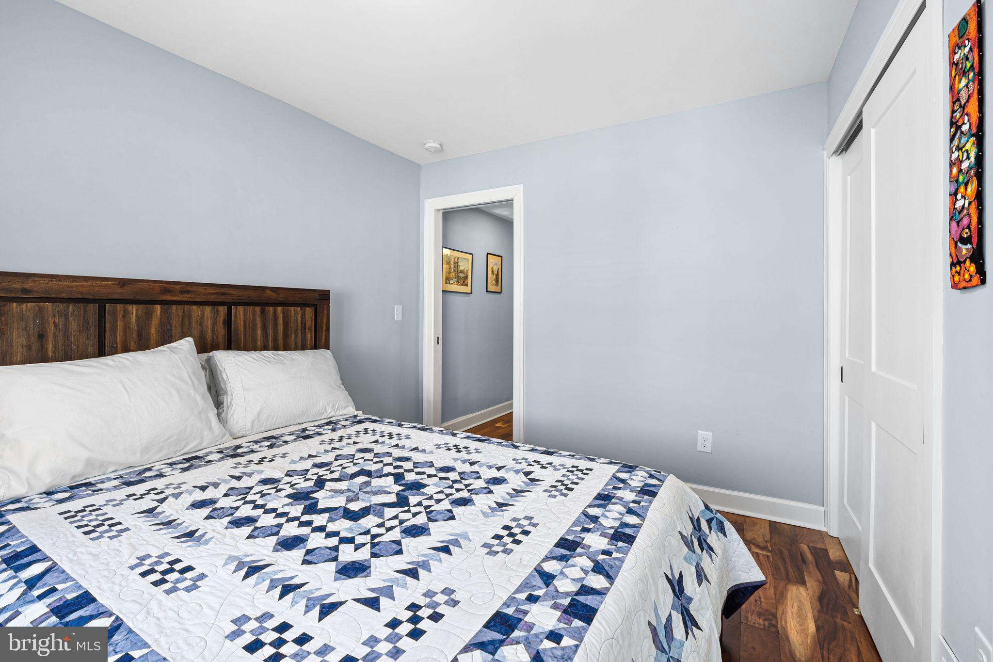 POINT BREEZE - Residential