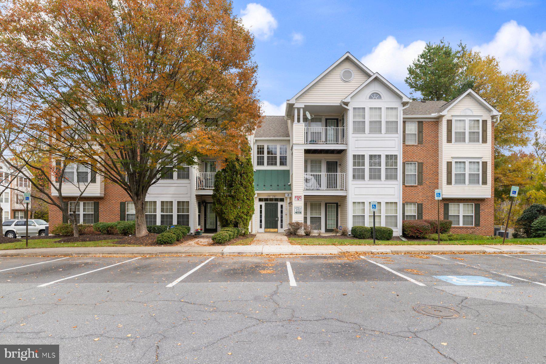 RIDERS RIDGE - Residential