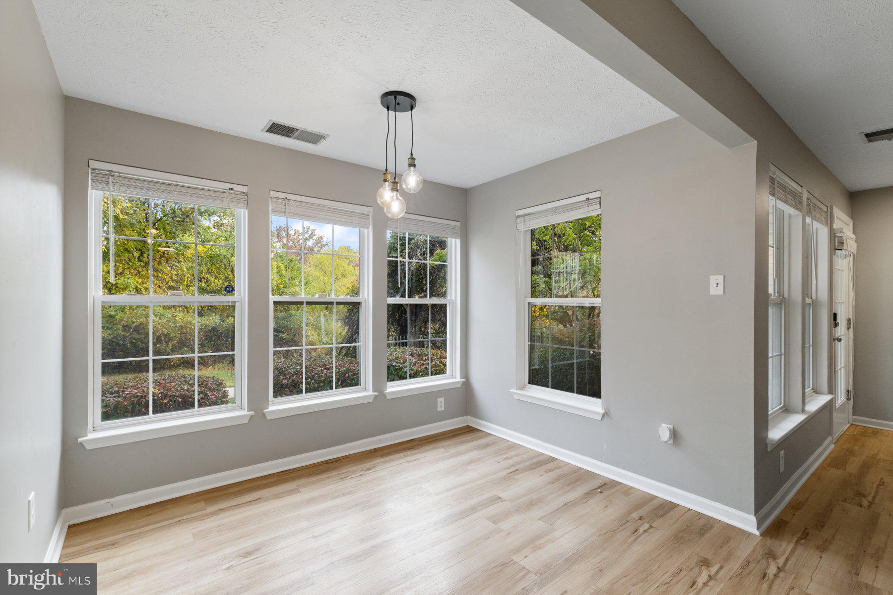 RIDERS RIDGE - Residential