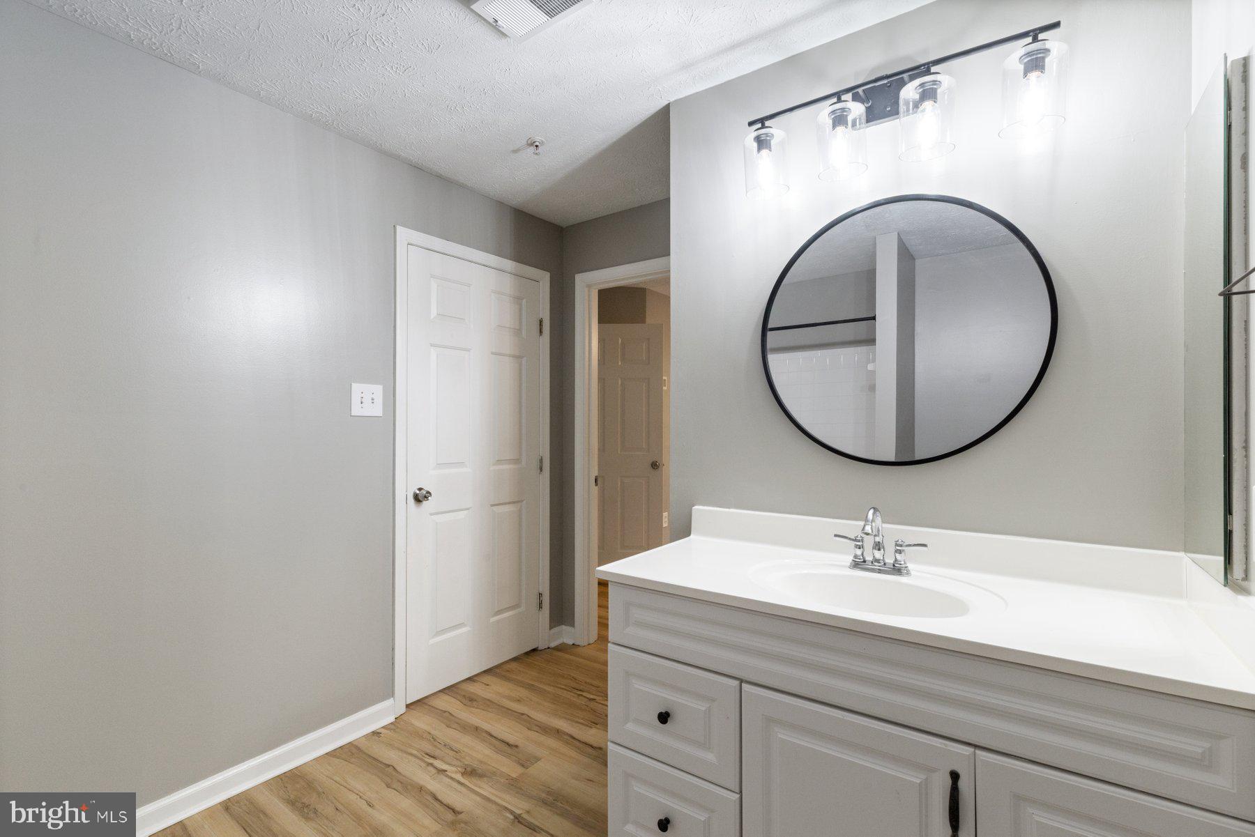 RIDERS RIDGE - Residential