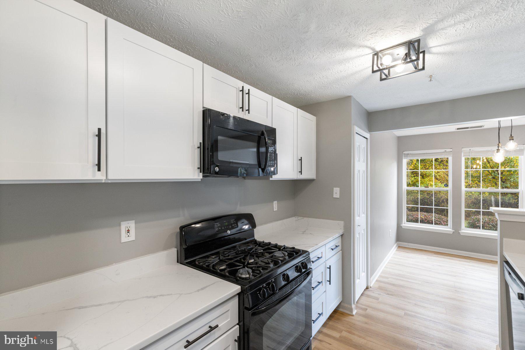 RIDERS RIDGE - Residential