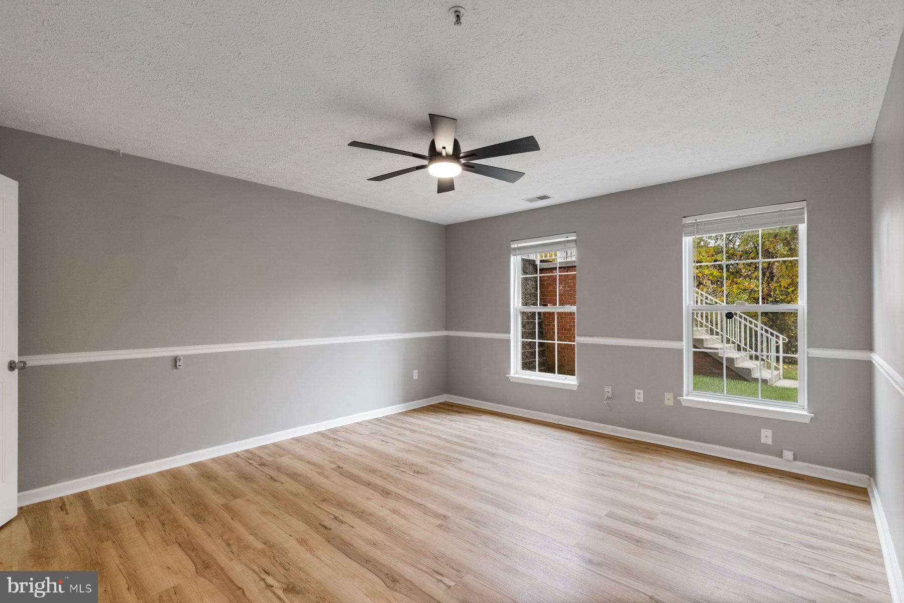 RIDERS RIDGE - Residential