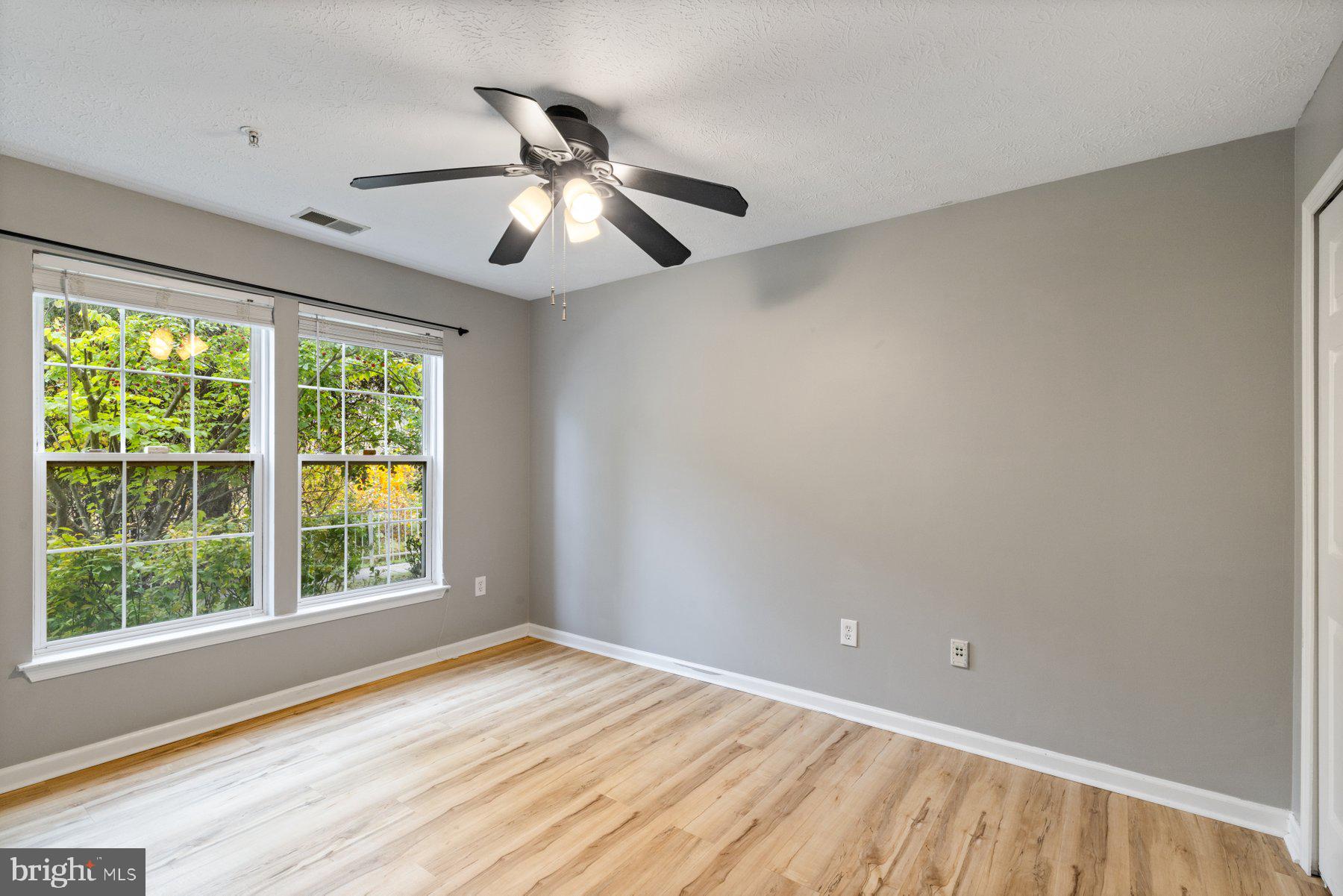 RIDERS RIDGE - Residential