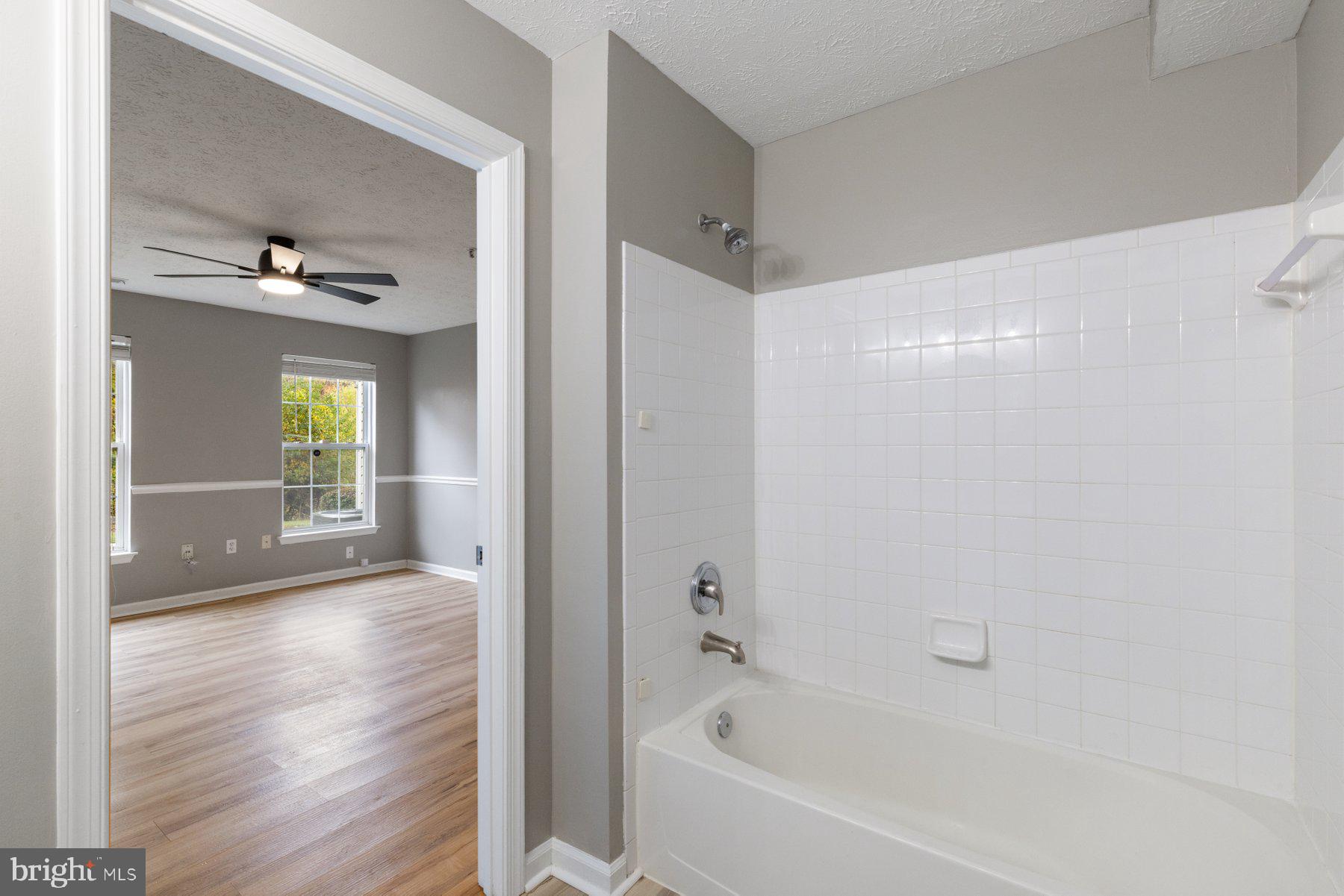 RIDERS RIDGE - Residential