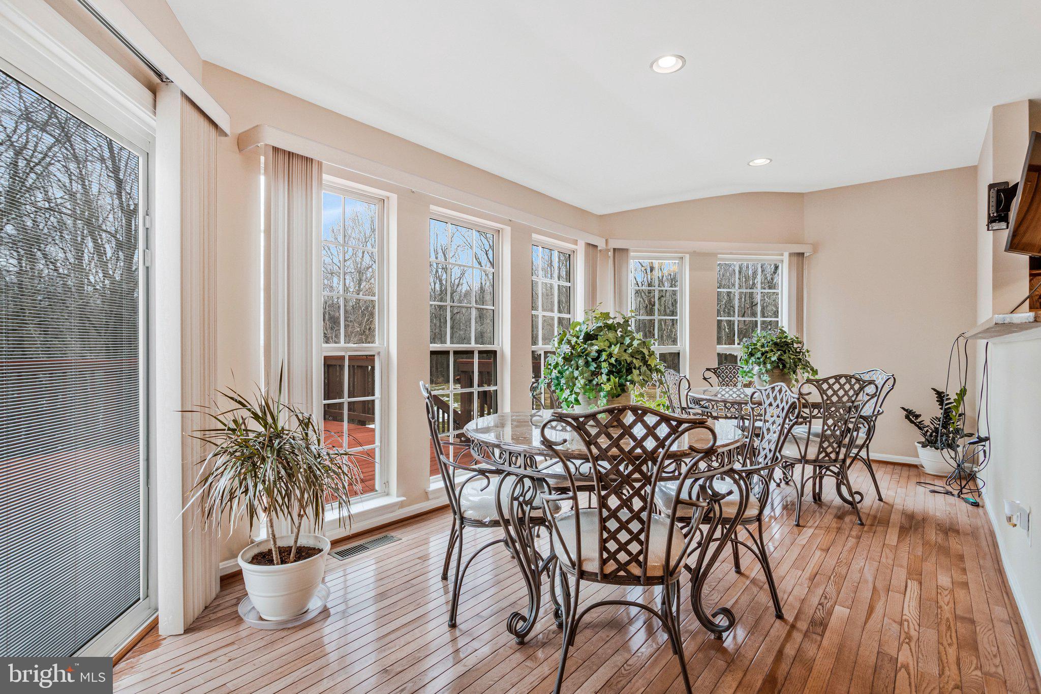 LONGMEADE SUB - Residential