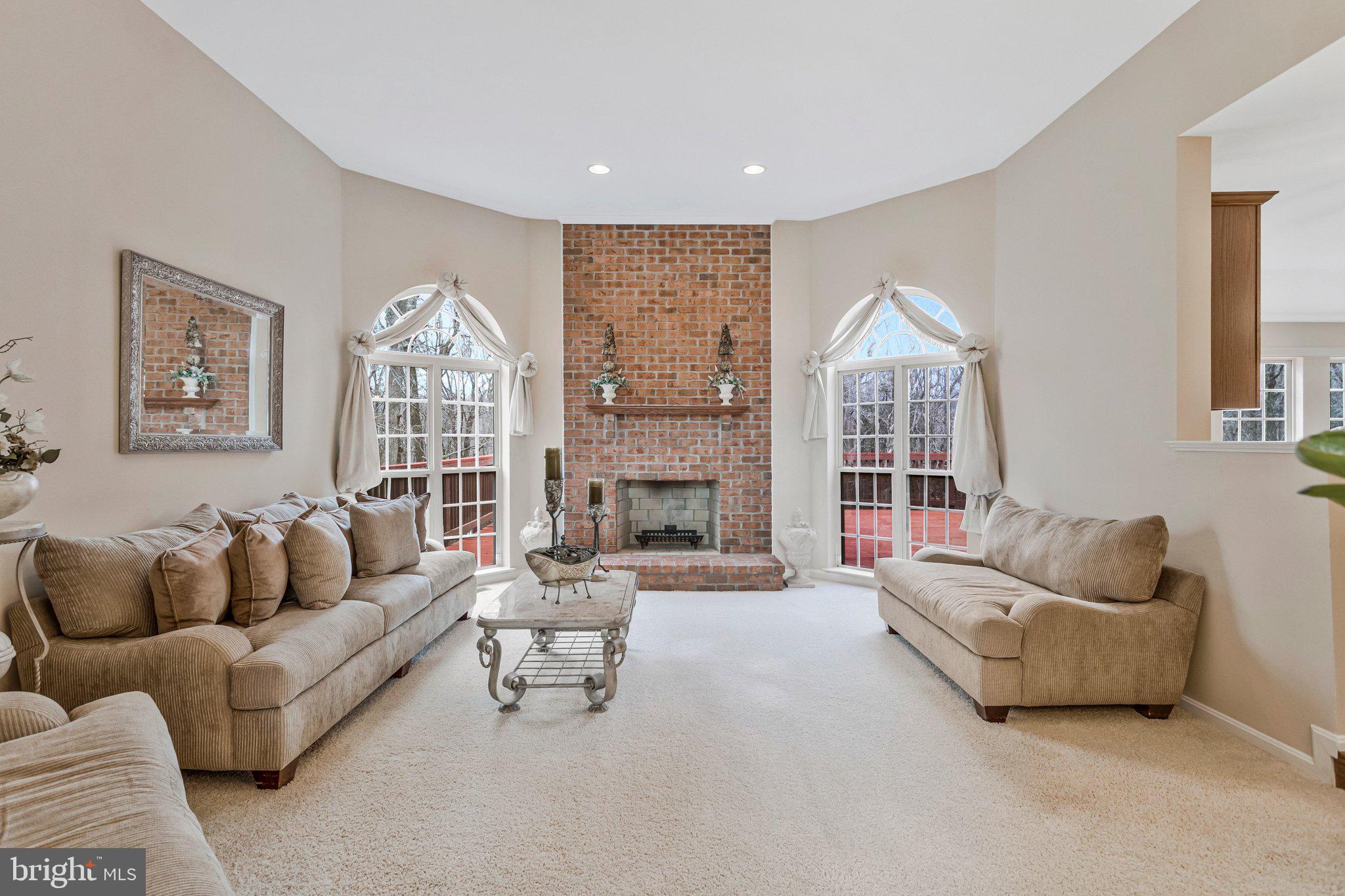 LONGMEADE SUB - Residential