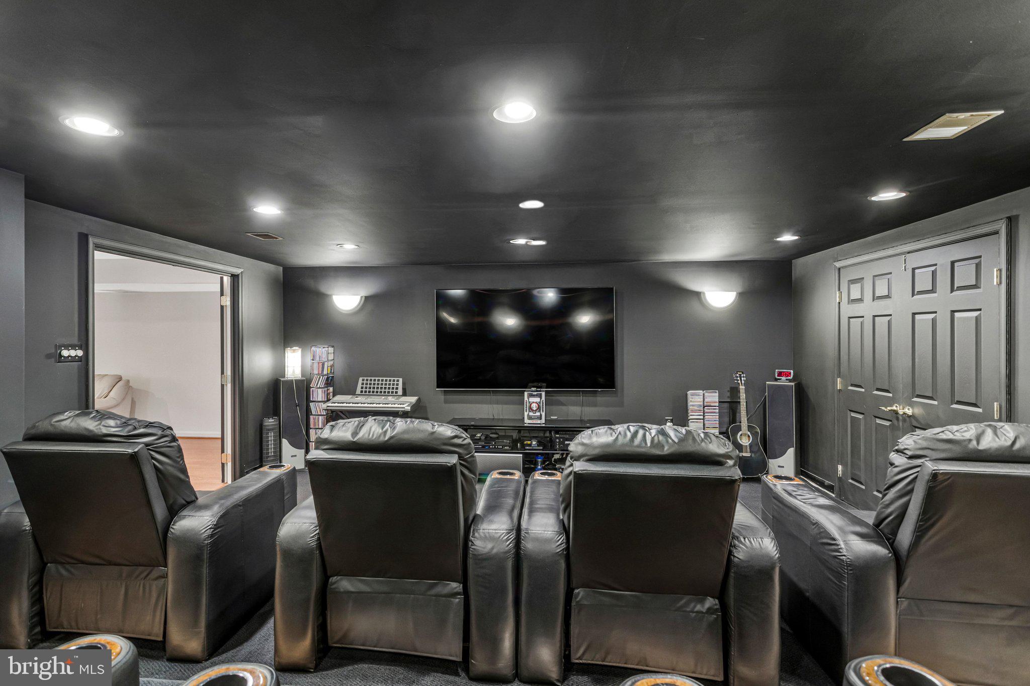 LONGMEADE SUB - Residential