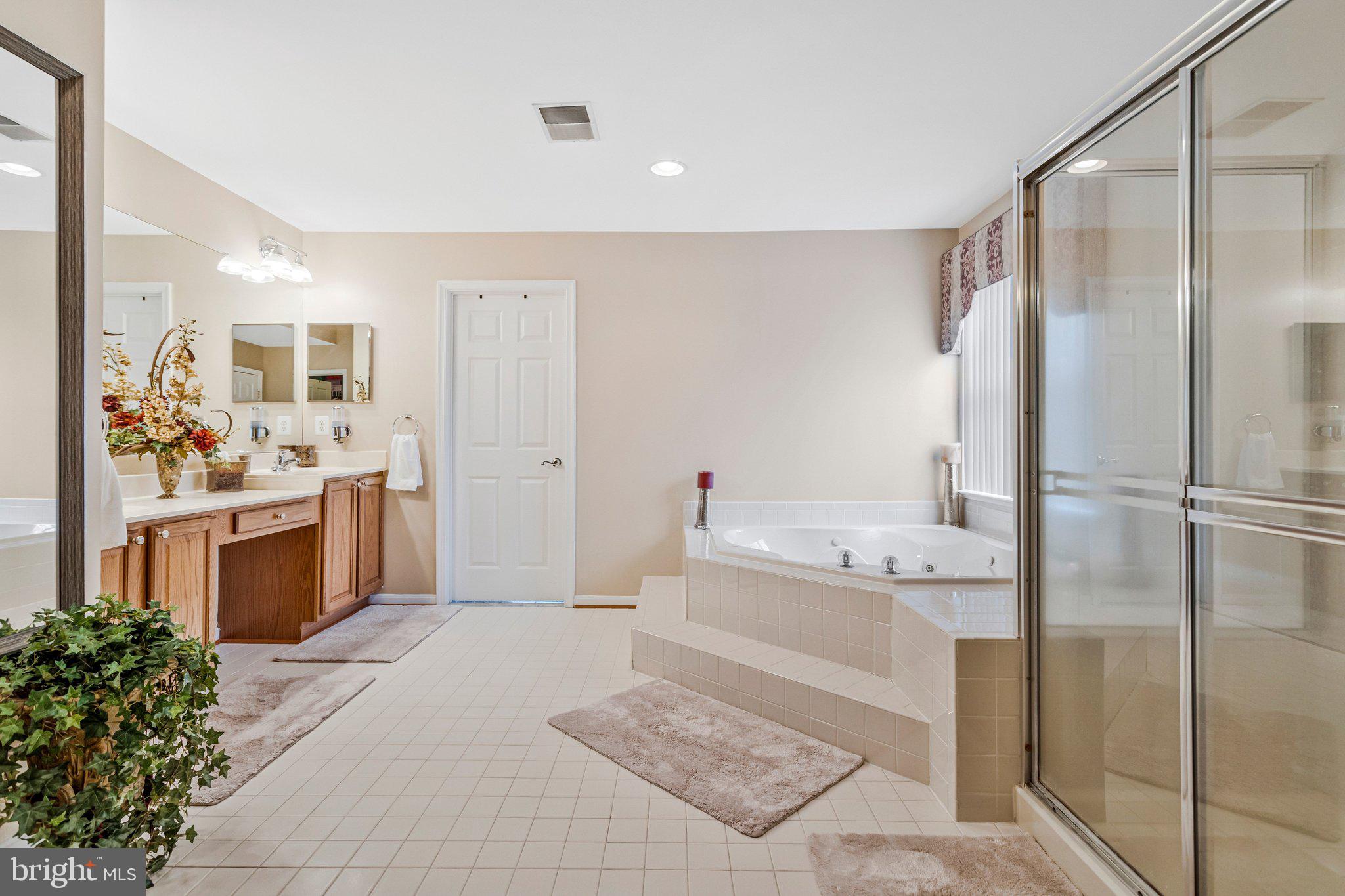 LONGMEADE SUB - Residential