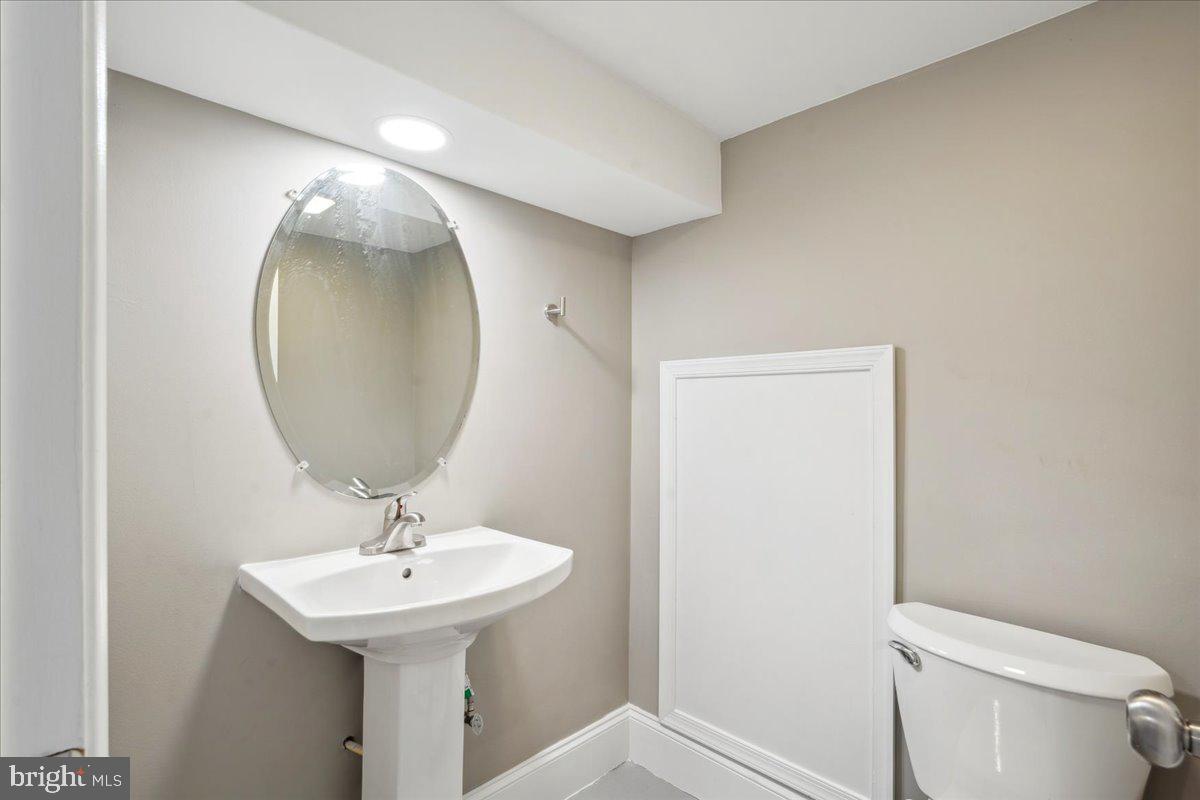 OVERLEA - Residential Lease