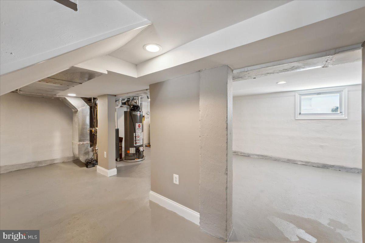 OVERLEA - Residential Lease