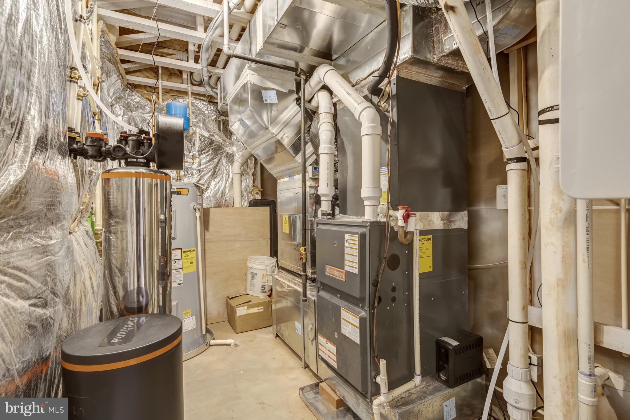 CAYDEN RIDGE - Residential