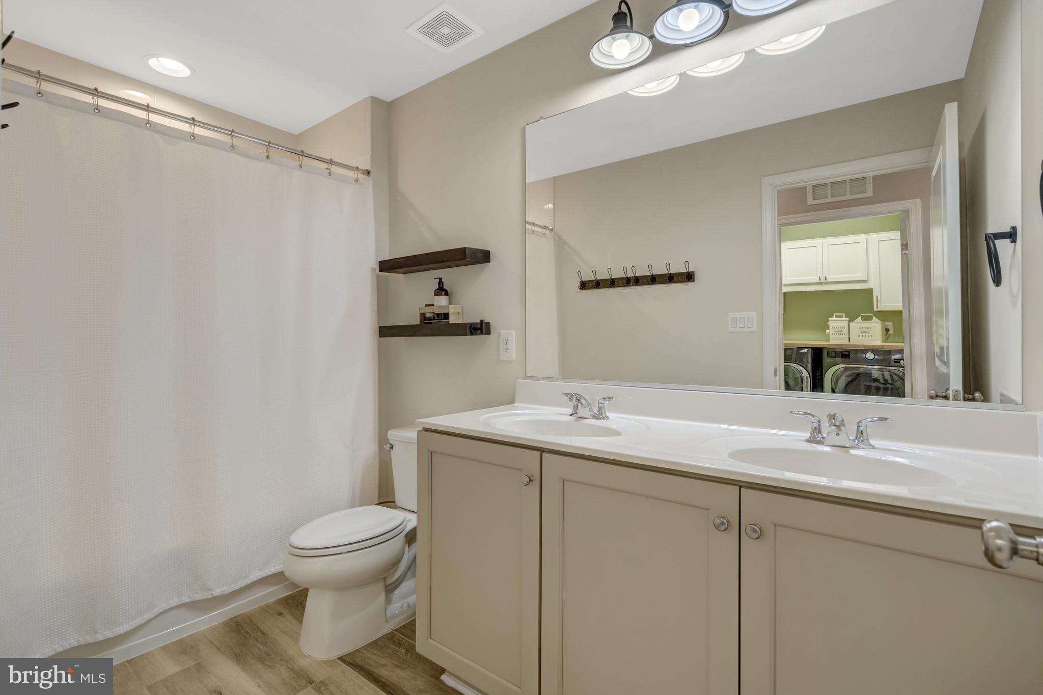 CAYDEN RIDGE - Residential