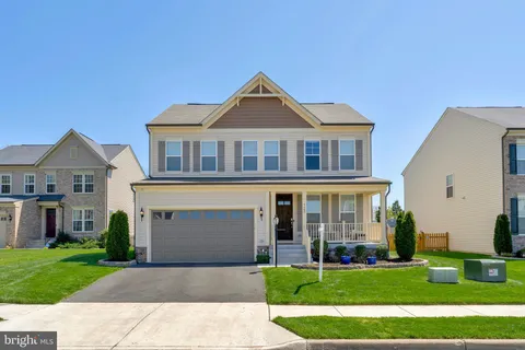9409 Brightstar Drive, Manassas Park, VA MLS: VAPW2091242