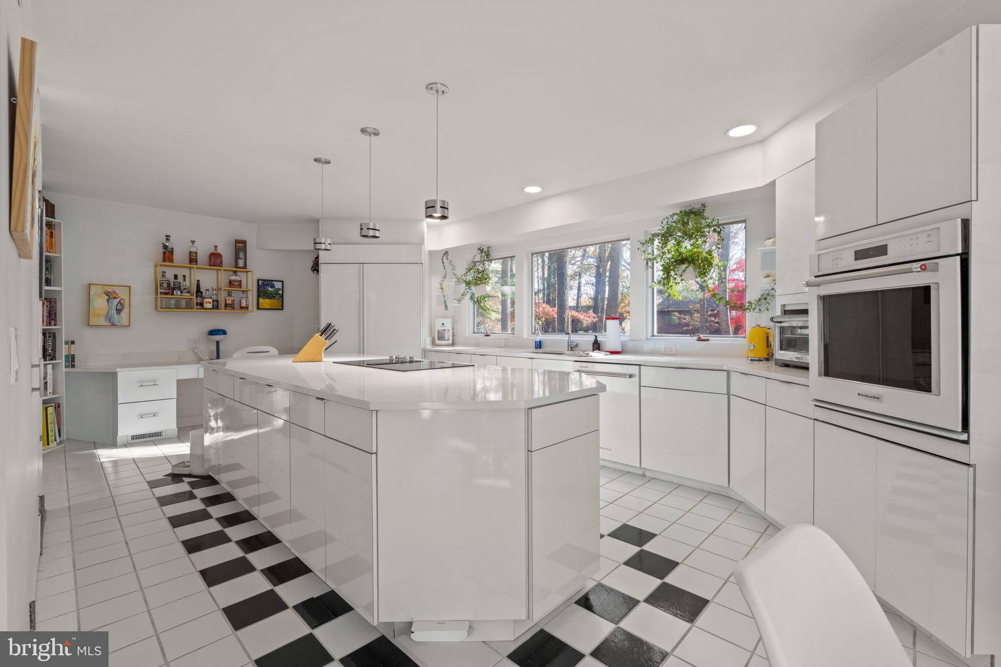 KINGS CONTRIVANCE - Residential