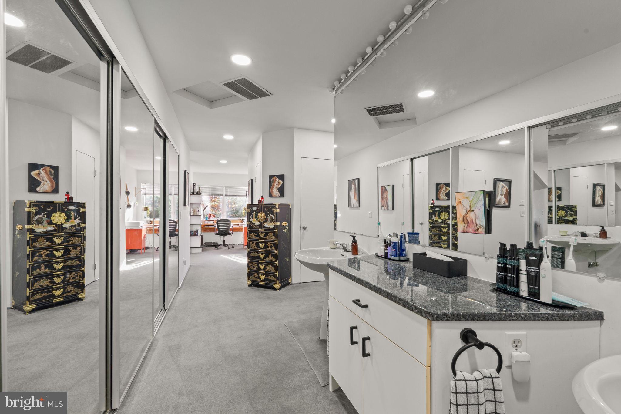 KINGS CONTRIVANCE - Residential