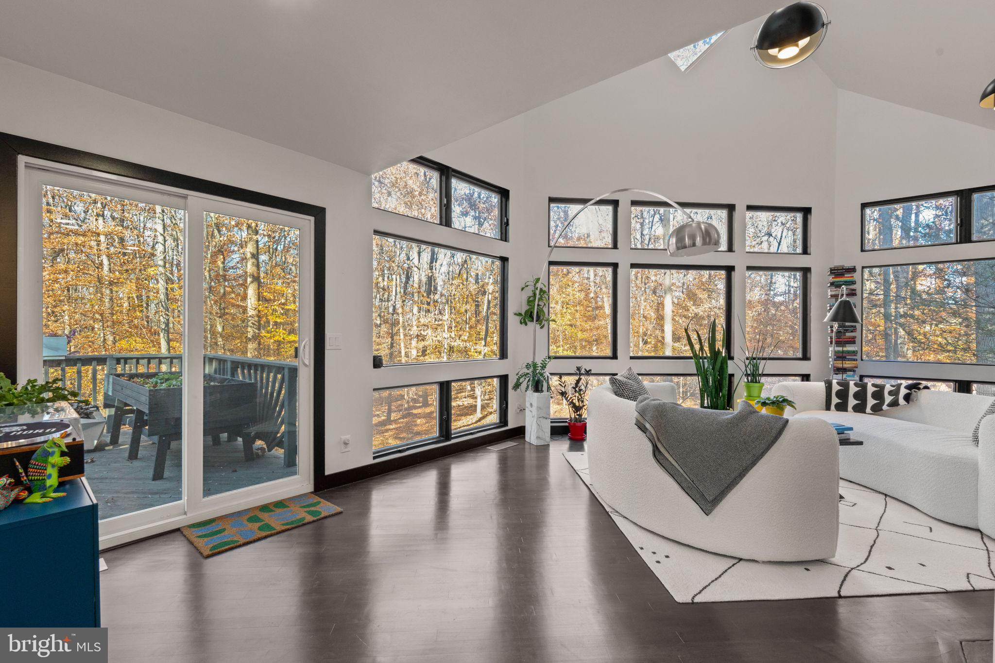 KINGS CONTRIVANCE - Residential