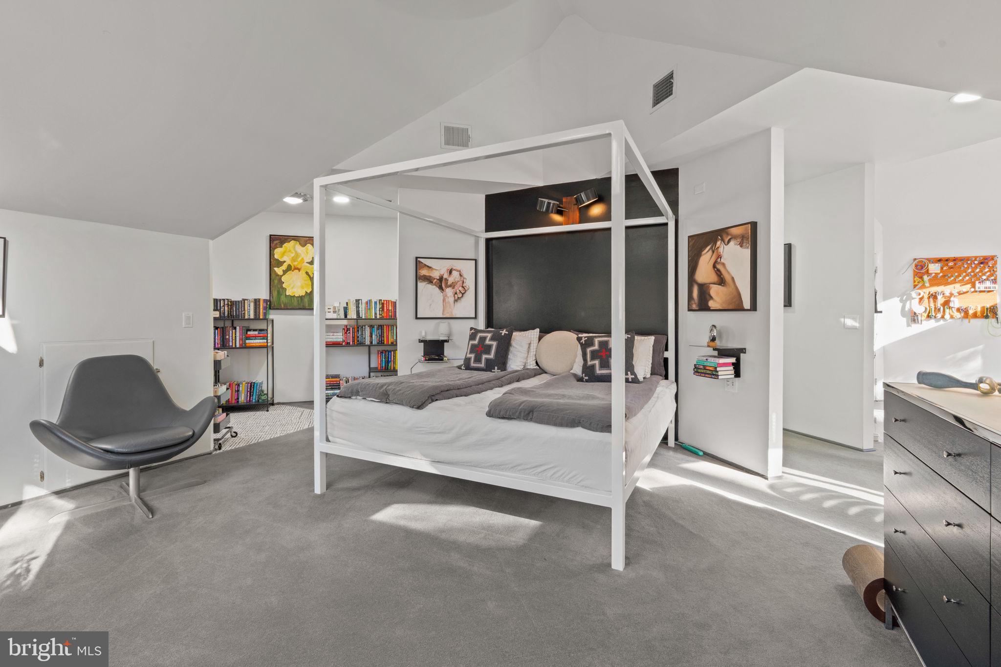 KINGS CONTRIVANCE - Residential