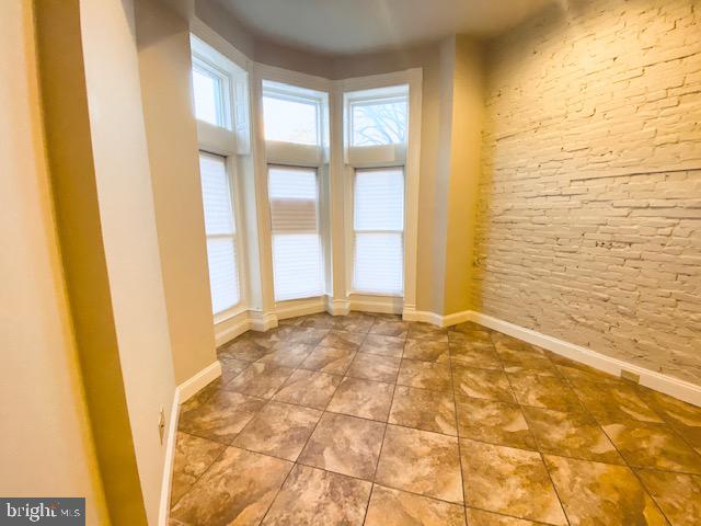 RESERVOIR HILL HISTORIC DISTRICT - Residential Lease