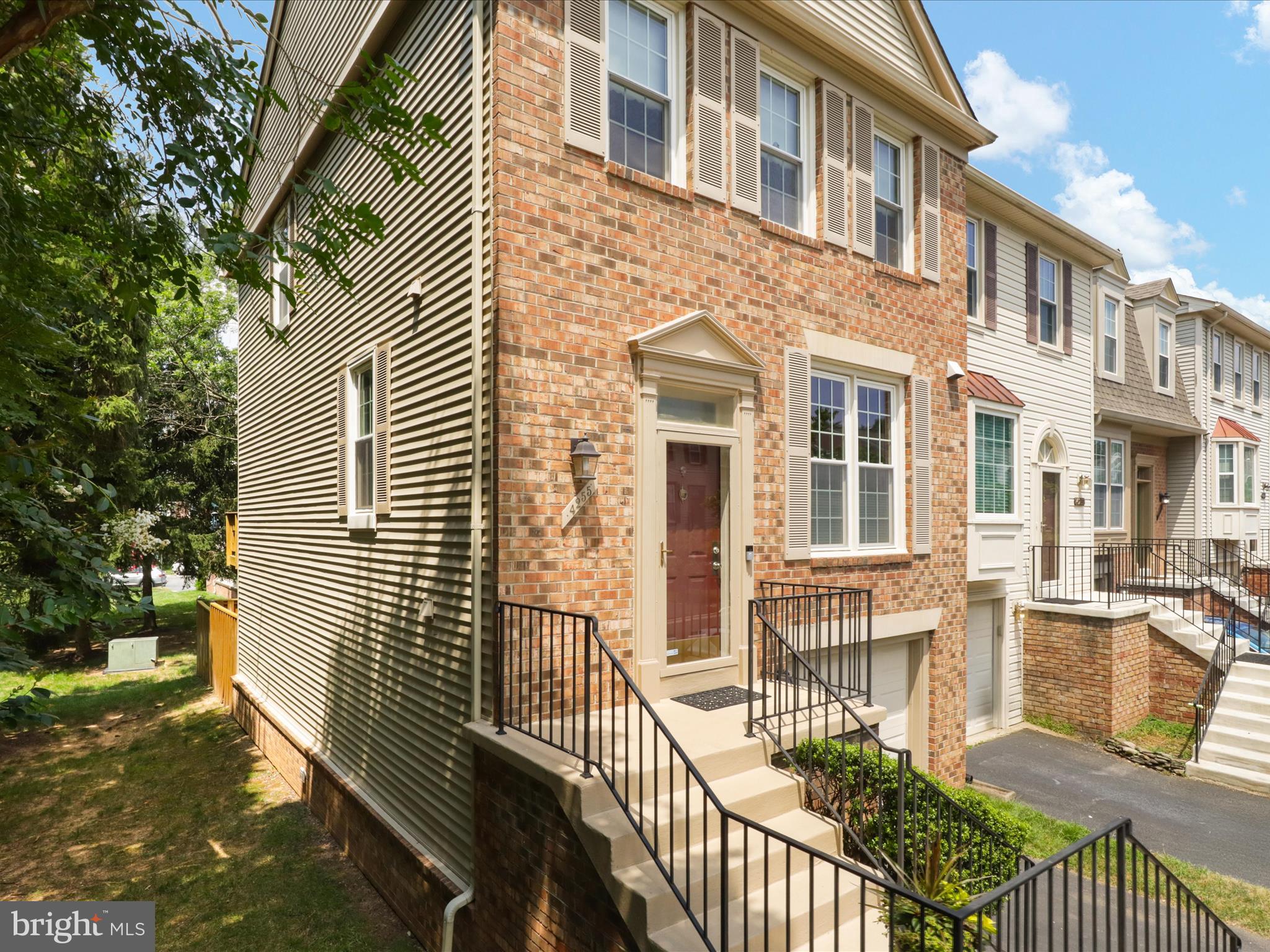 4255 SLEEPY LAKE DRIVE