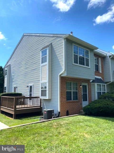 Townhouse For Rent - 401 Wendover Drive<br/> Montgomery County, NORRISTOWN, PA 19403