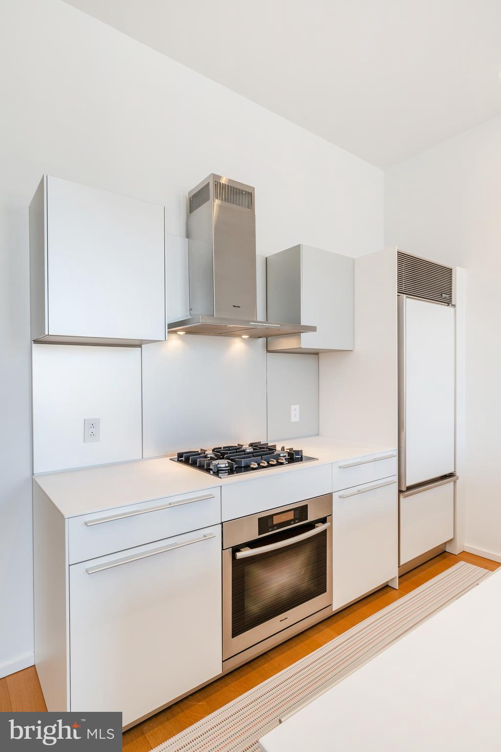 WASHINGTON SQ WEST - Residential