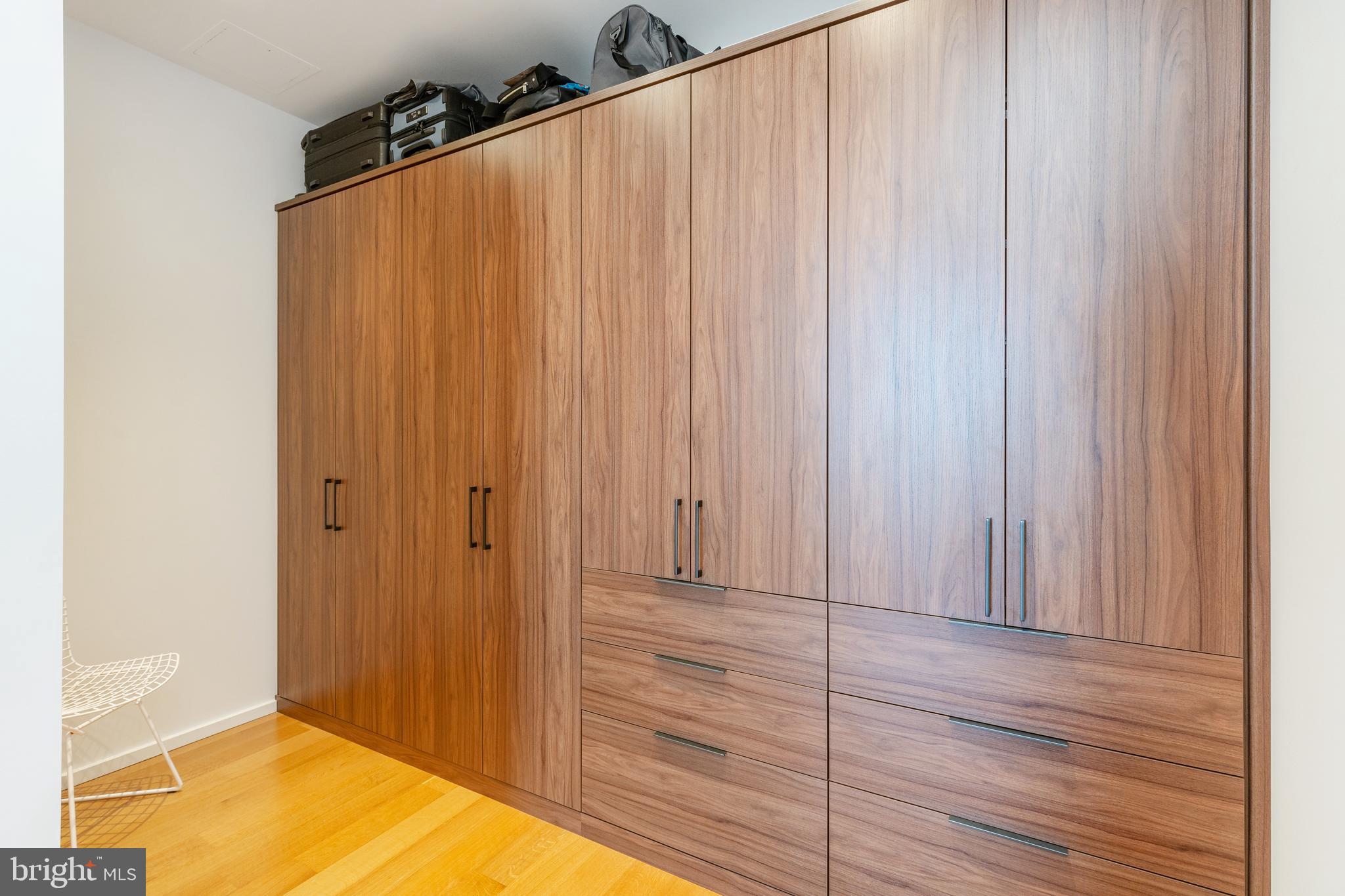 WASHINGTON SQ WEST - Residential