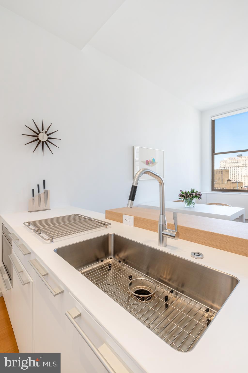 WASHINGTON SQ WEST - Residential