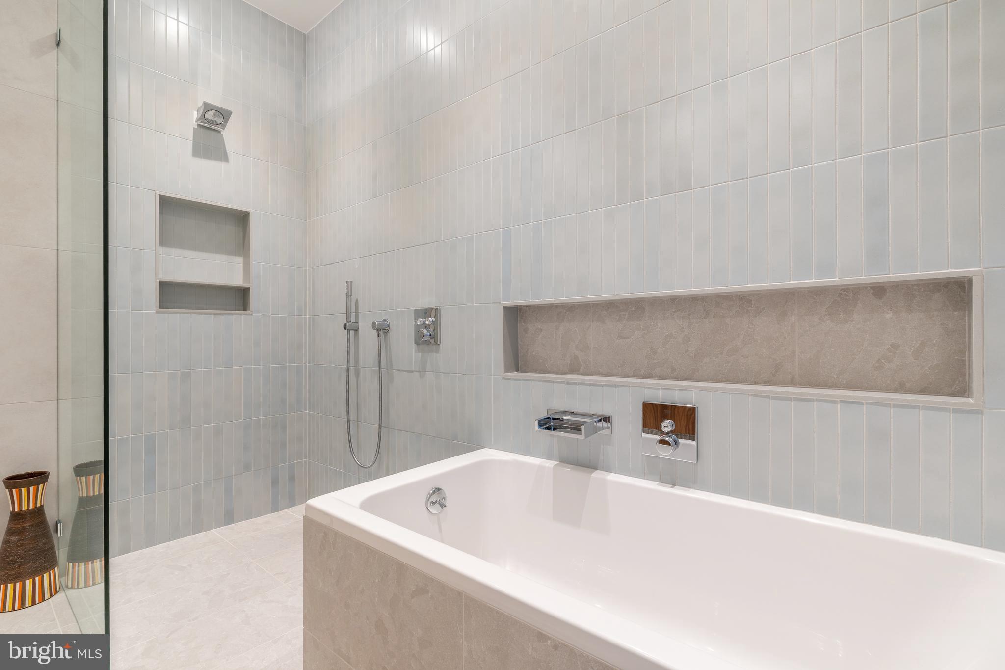 WASHINGTON SQ WEST - Residential