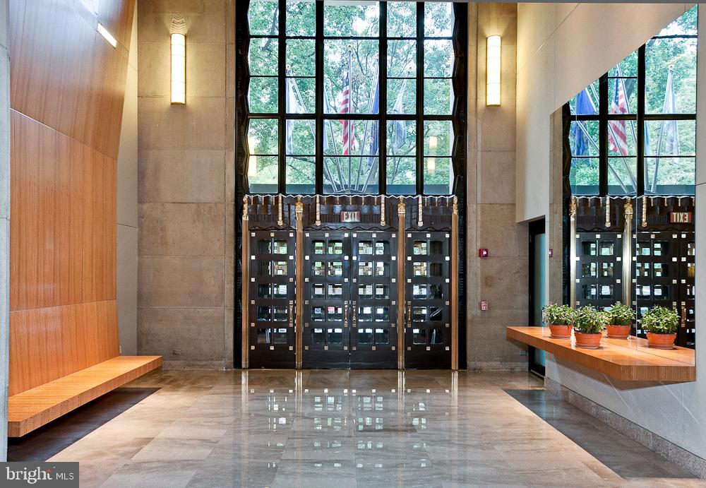 WASHINGTON SQ WEST - Residential