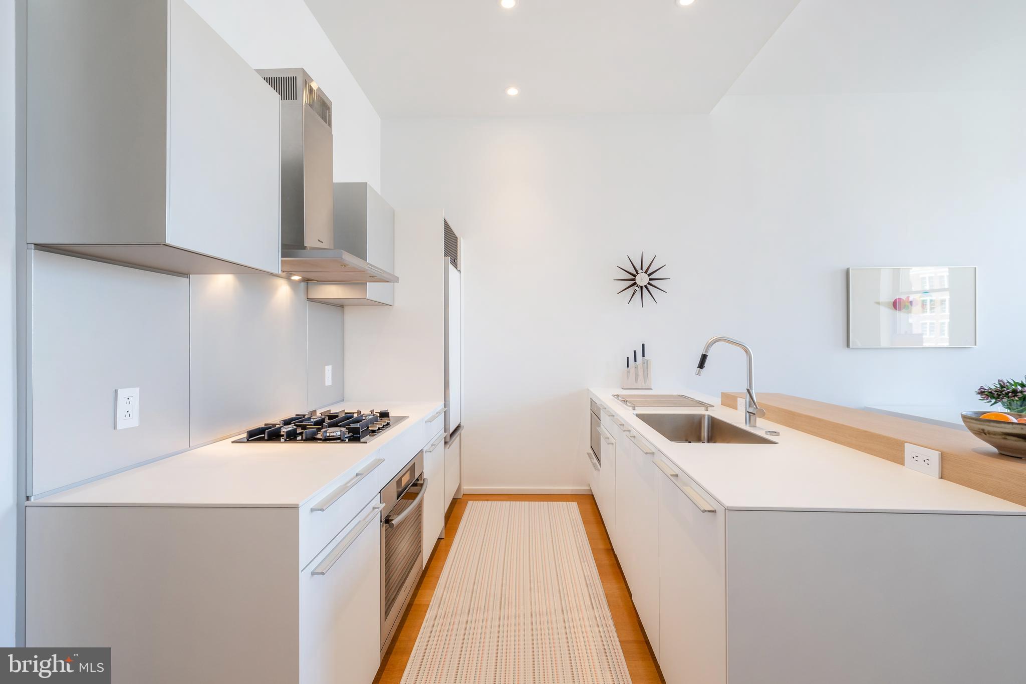 WASHINGTON SQ WEST - Residential