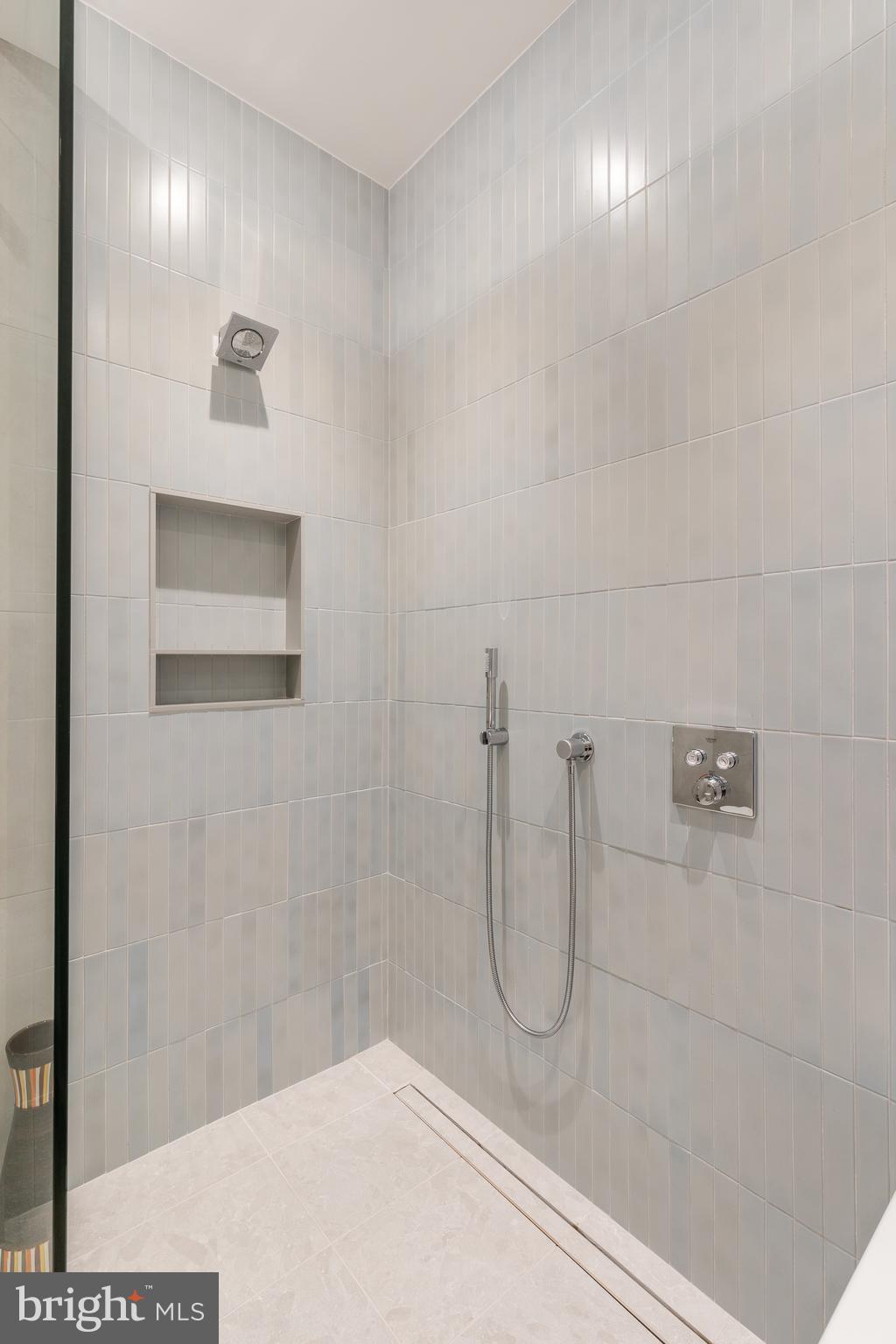 WASHINGTON SQ WEST - Residential