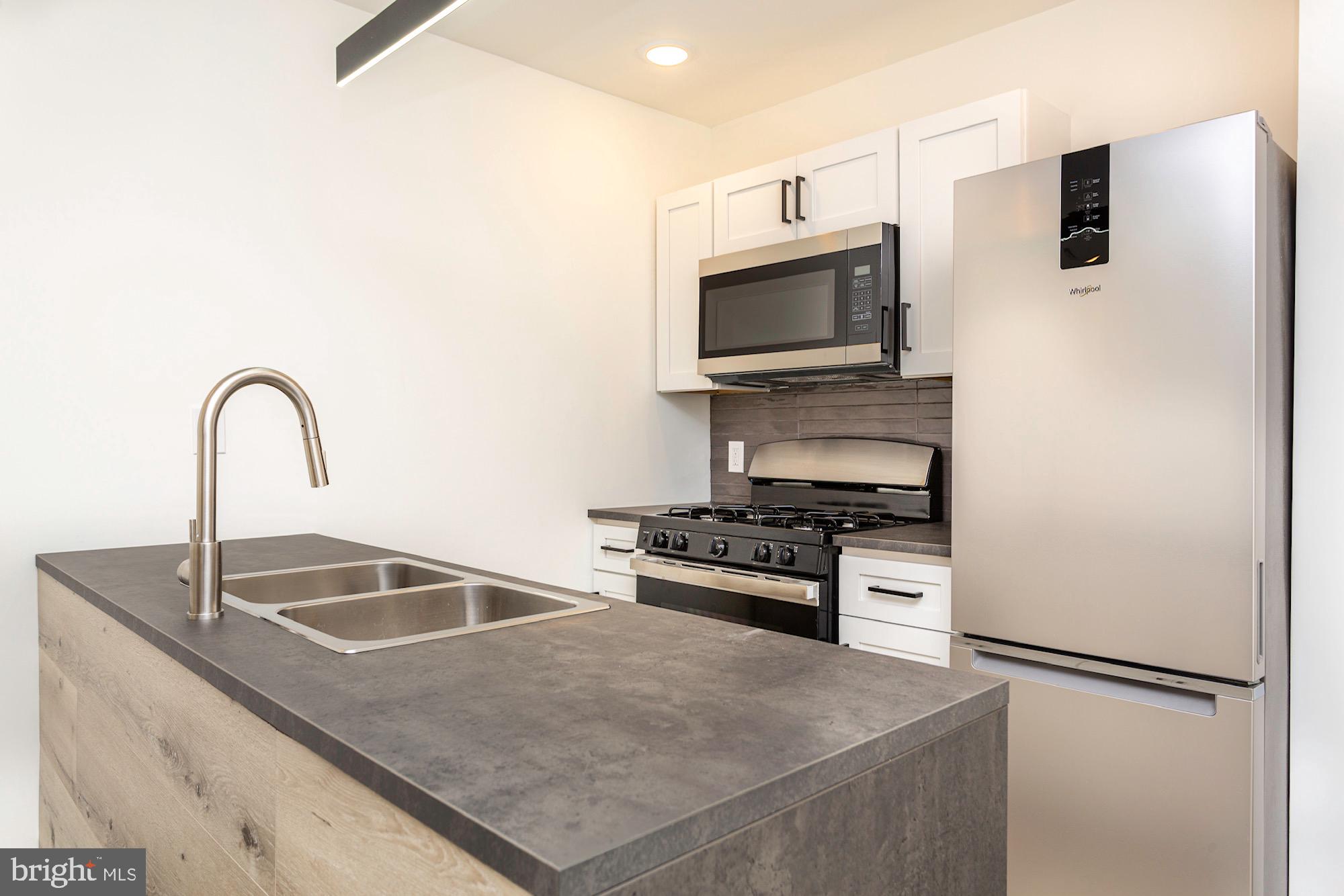 STRAWBERRY MANSION - Residential Income