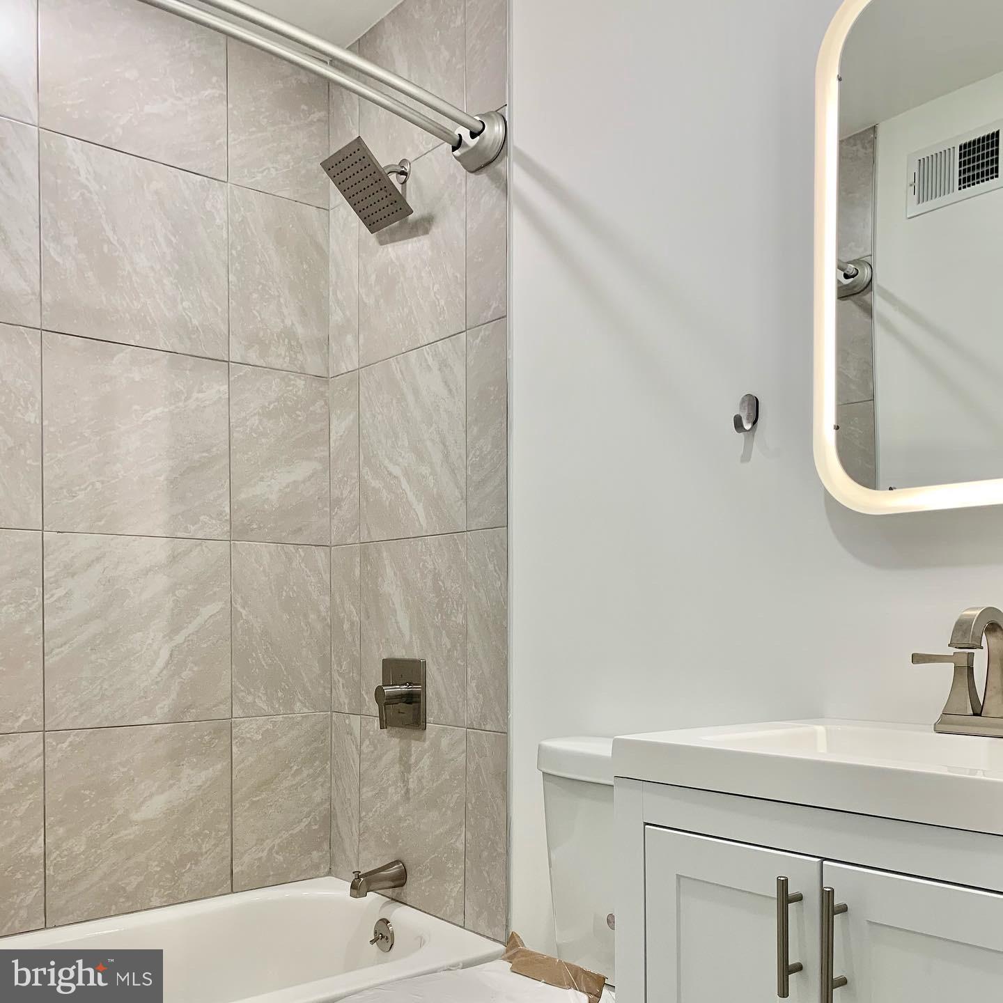 STRAWBERRY MANSION - Residential Income